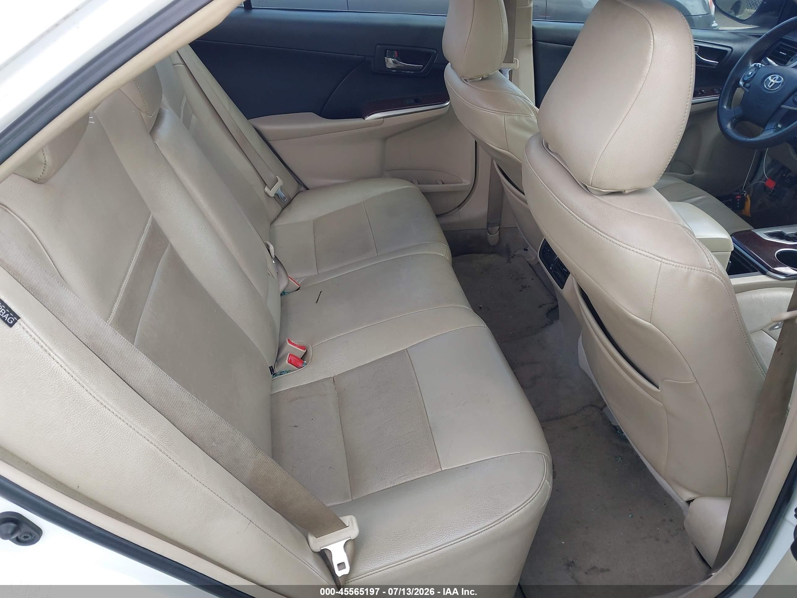 2014 Toyota Camry Xle White vin: 4T4BF1FK6ER350403