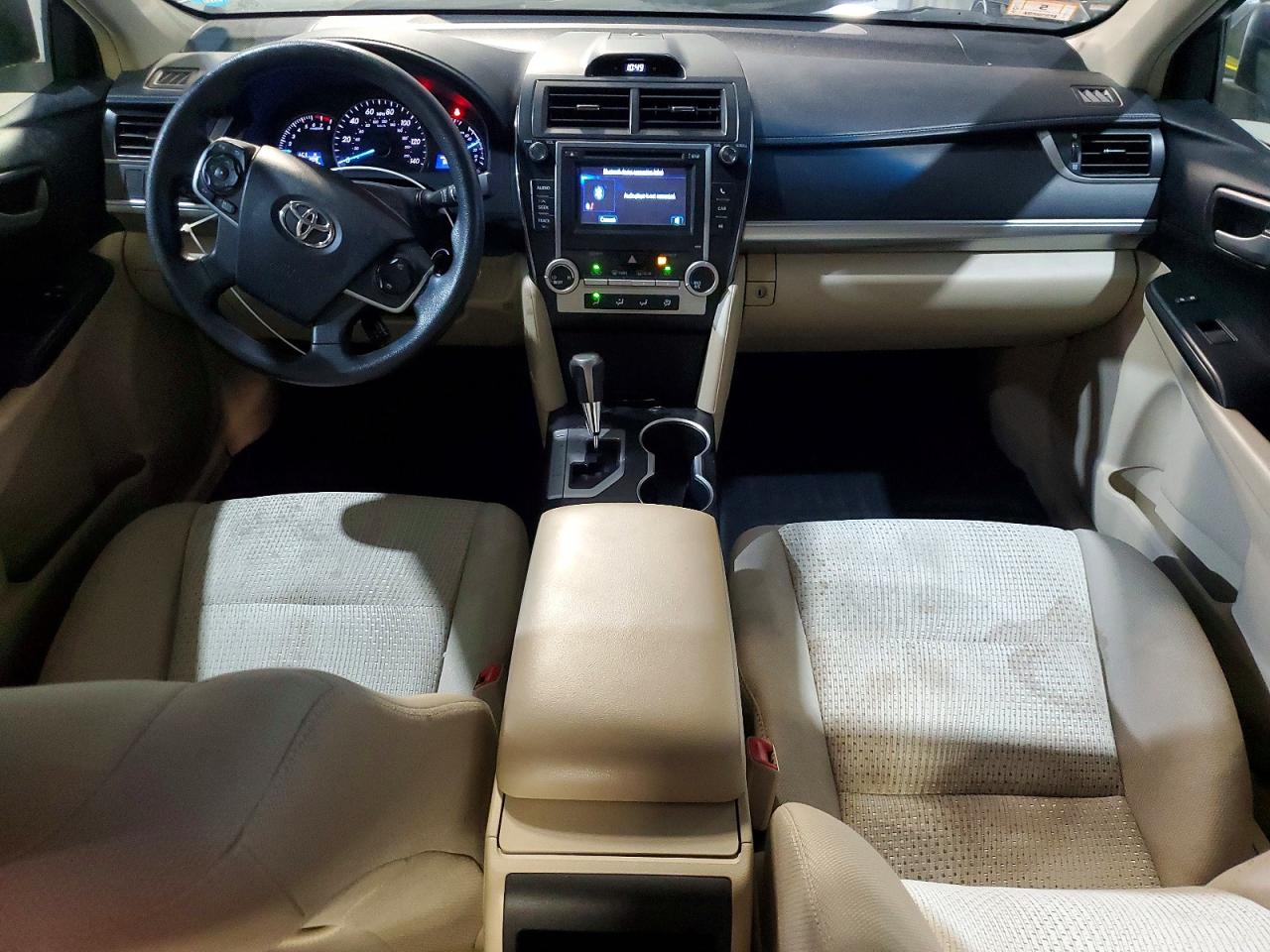 2014 Toyota Camry Le Зеленый vin: 4T4BF1FK6ER358937