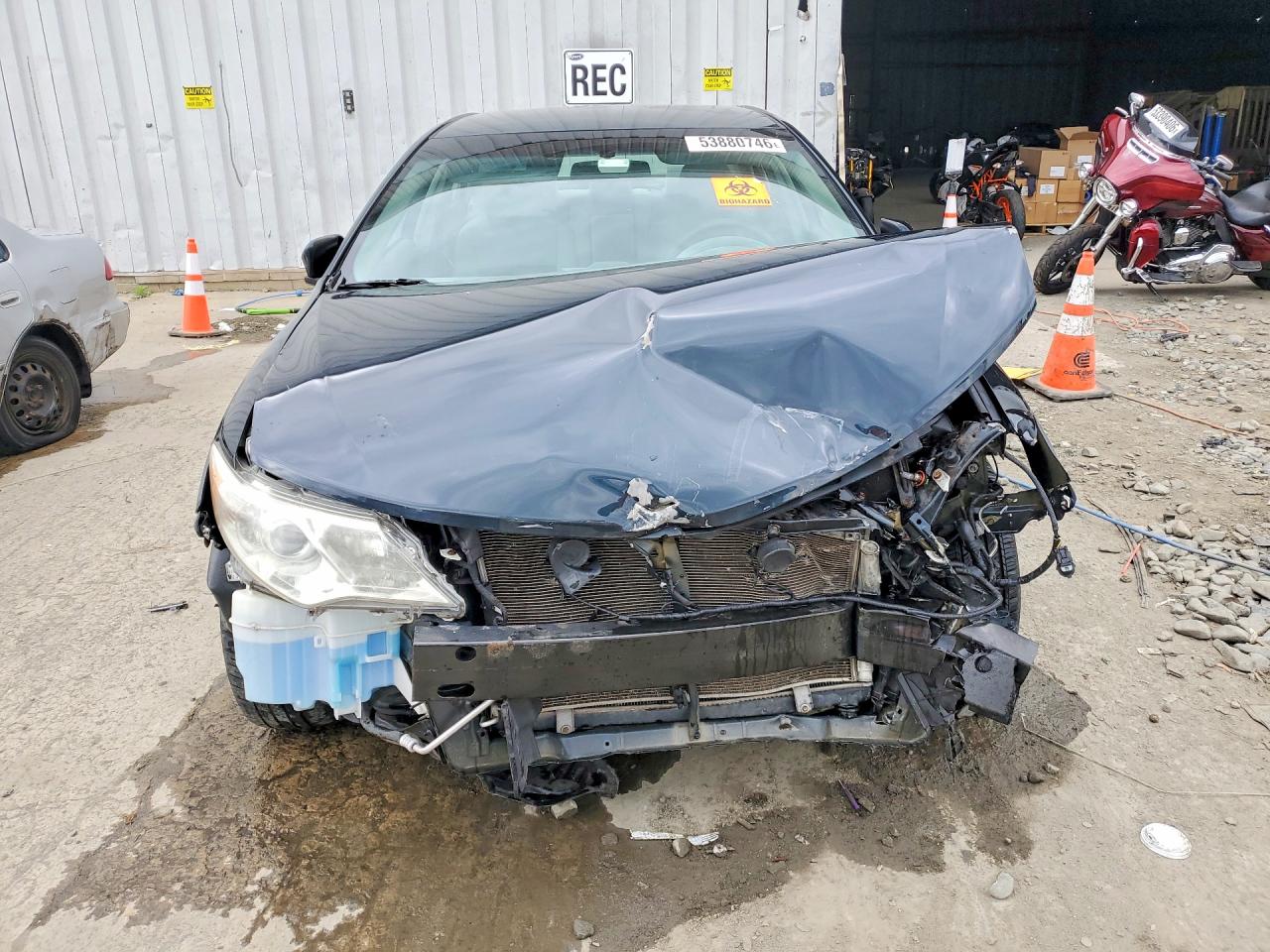 2014 Toyota Camry Le Blue vin: 4T4BF1FK6ER359828