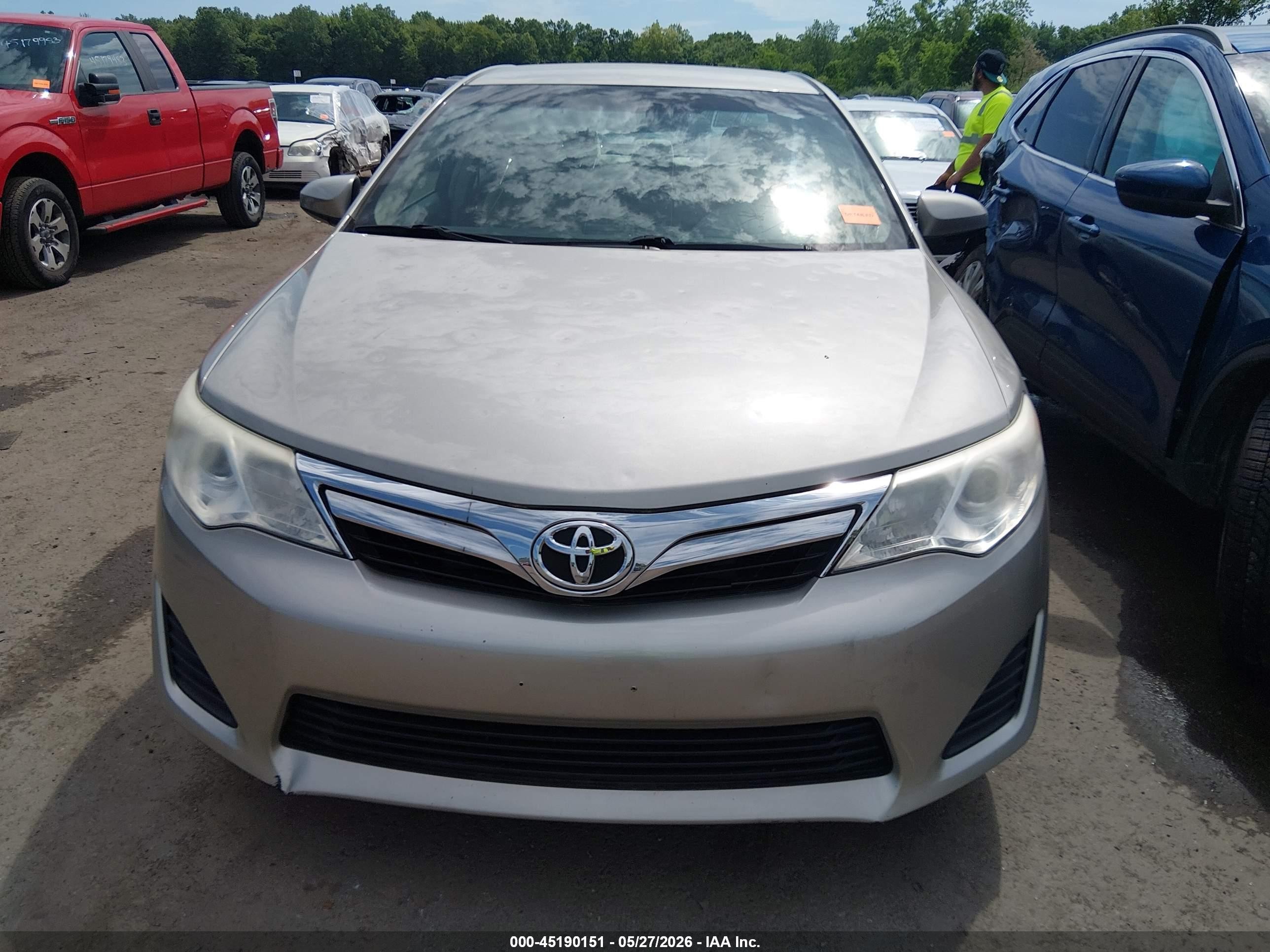 2014 Toyota Camry Le Teal vin: 4T4BF1FK6ER360025