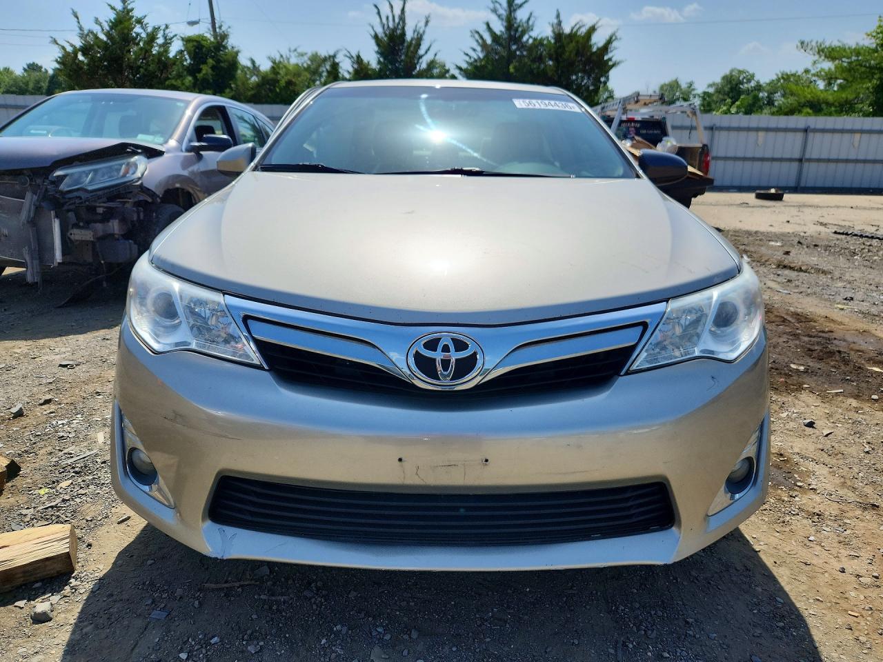 2014 Toyota Camry Xle Gold vin: 4T4BF1FK6ER363782