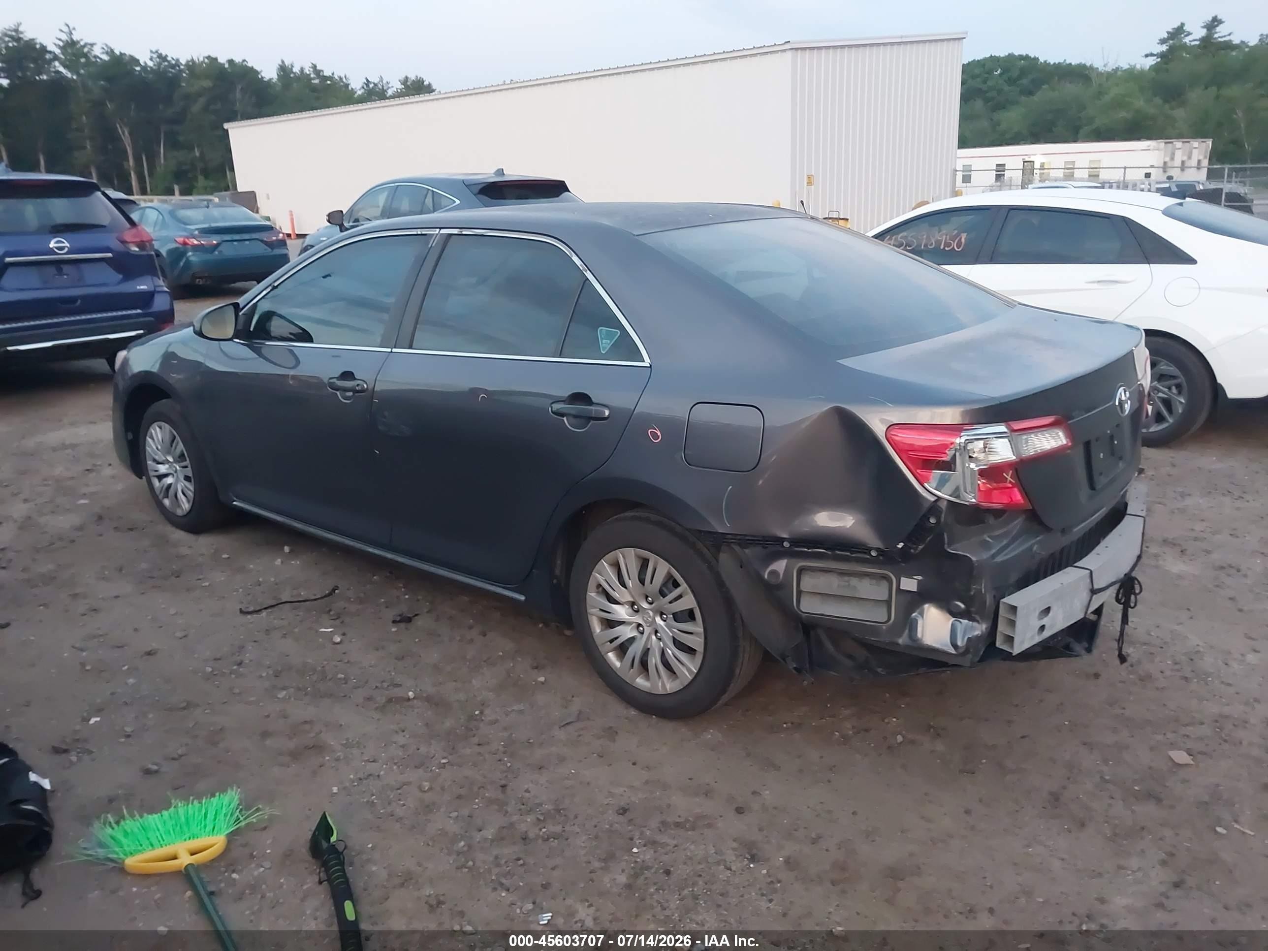 2014 Toyota Camry Le Серый vin: 4T4BF1FK6ER364432