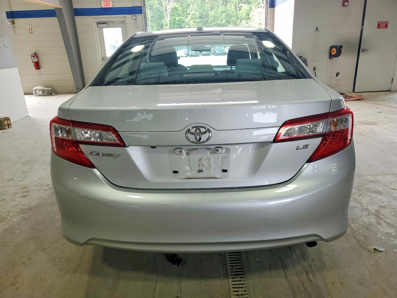 2014 Toyota Camry Le Silver vin: 4T4BF1FK6ER381375