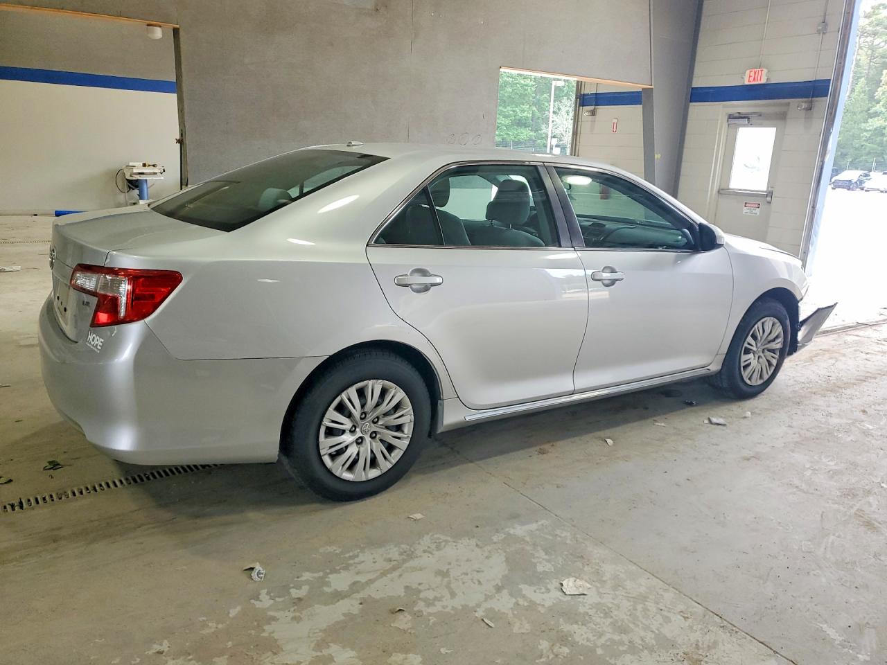 2014 Toyota Camry Le Silver vin: 4T4BF1FK6ER381375