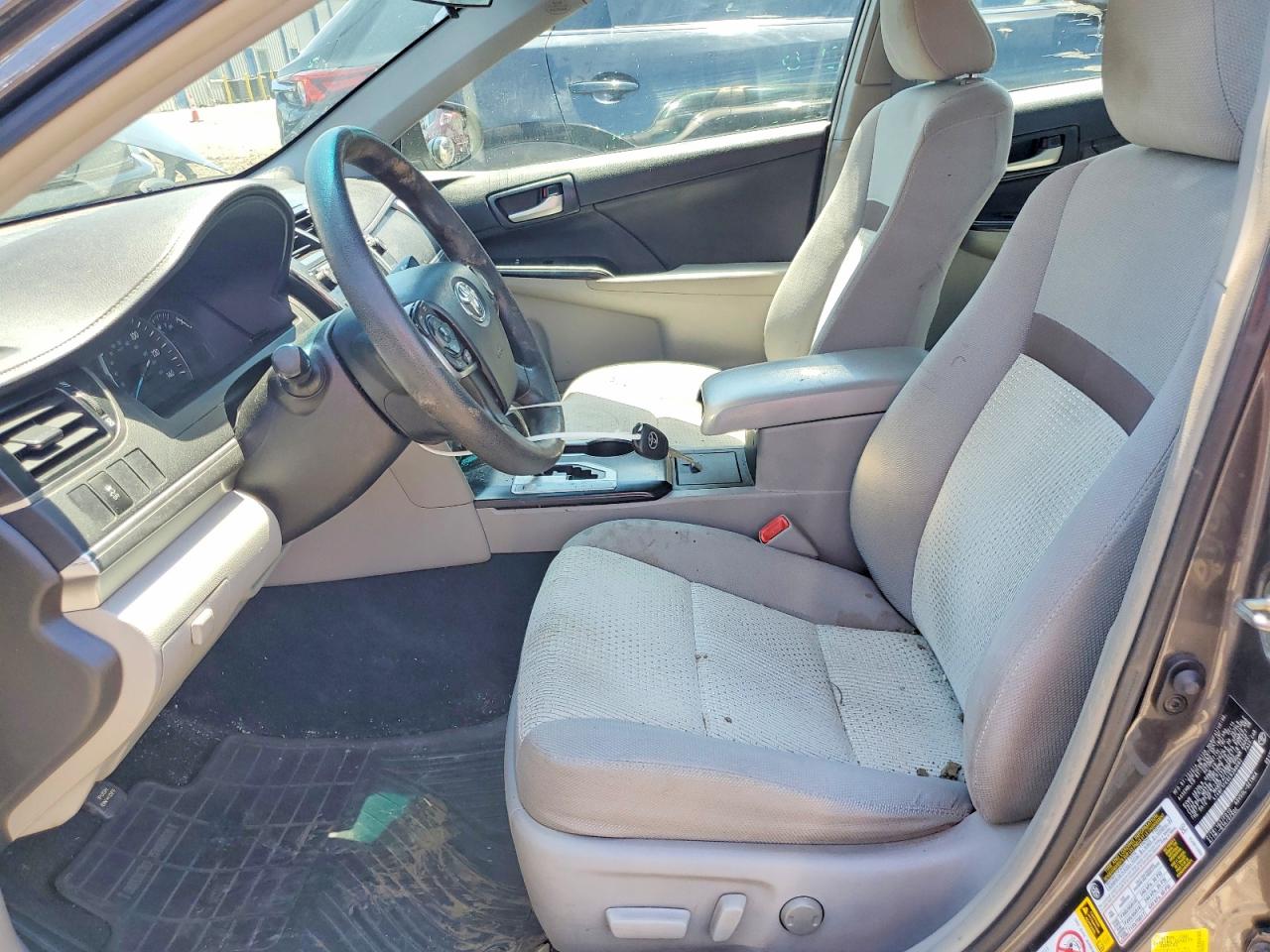 2014 Toyota Camry Le Gray vin: 4T4BF1FK6ER388682