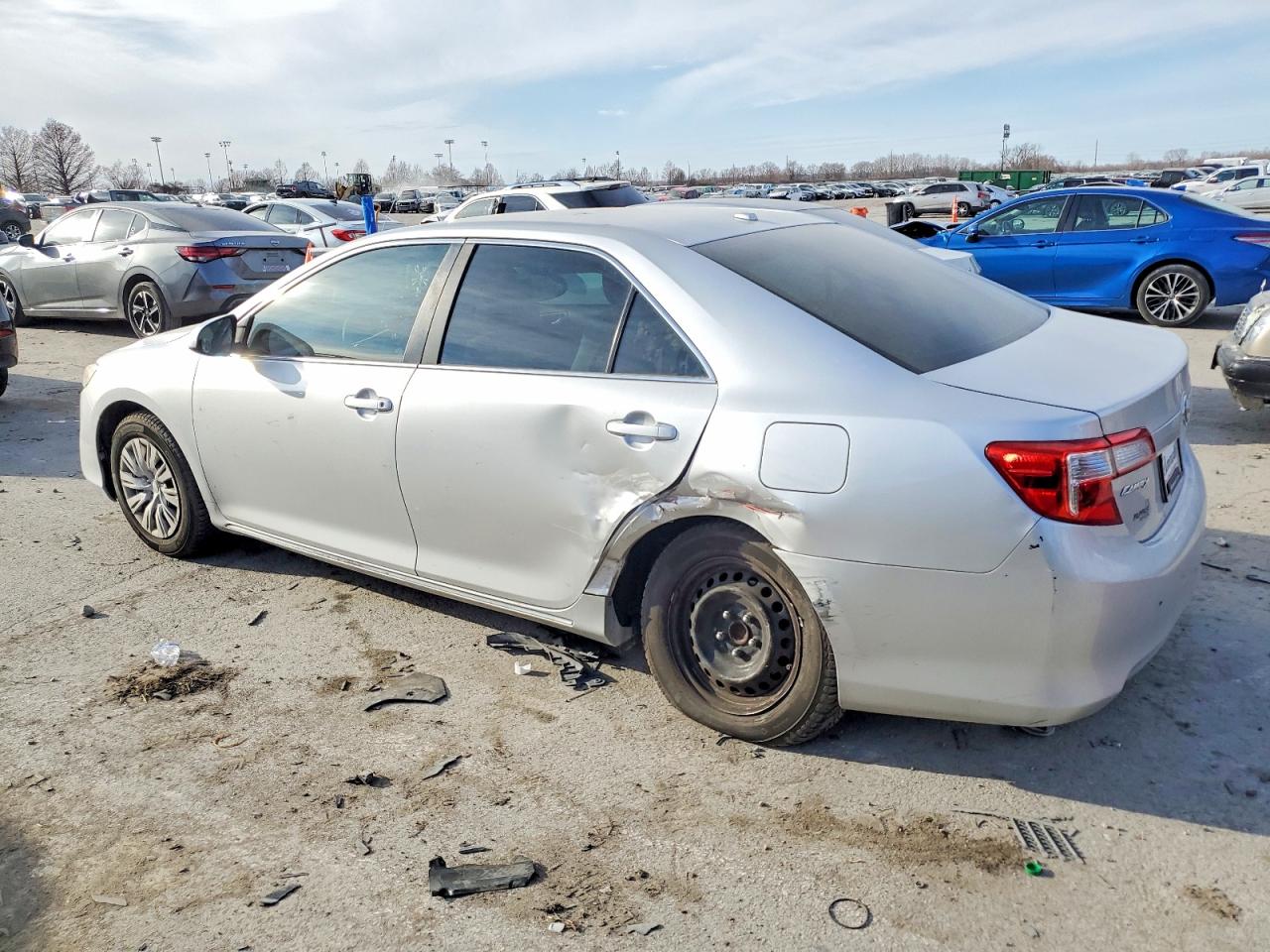 2014 Toyota Camry L Silver vin: 4T4BF1FK6ER391405
