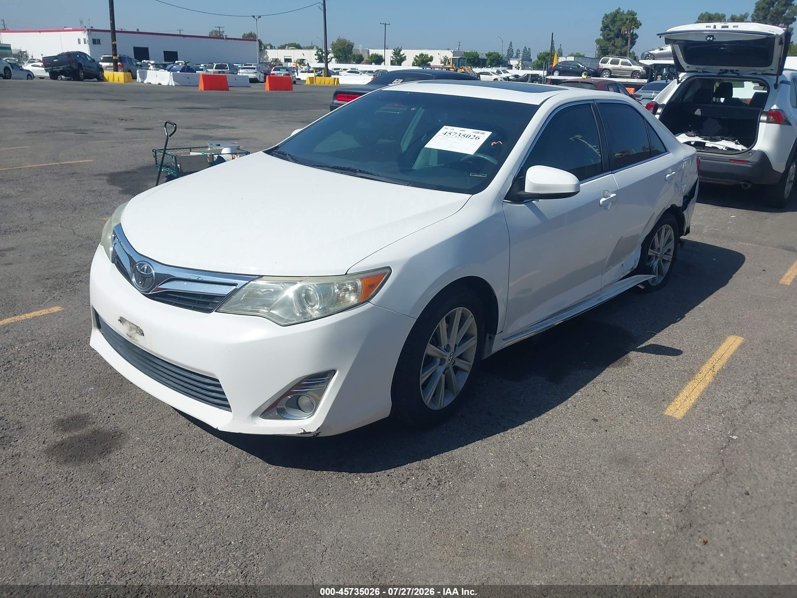 2014 Toyota Camry Xle White vin: 4T4BF1FK6ER393994