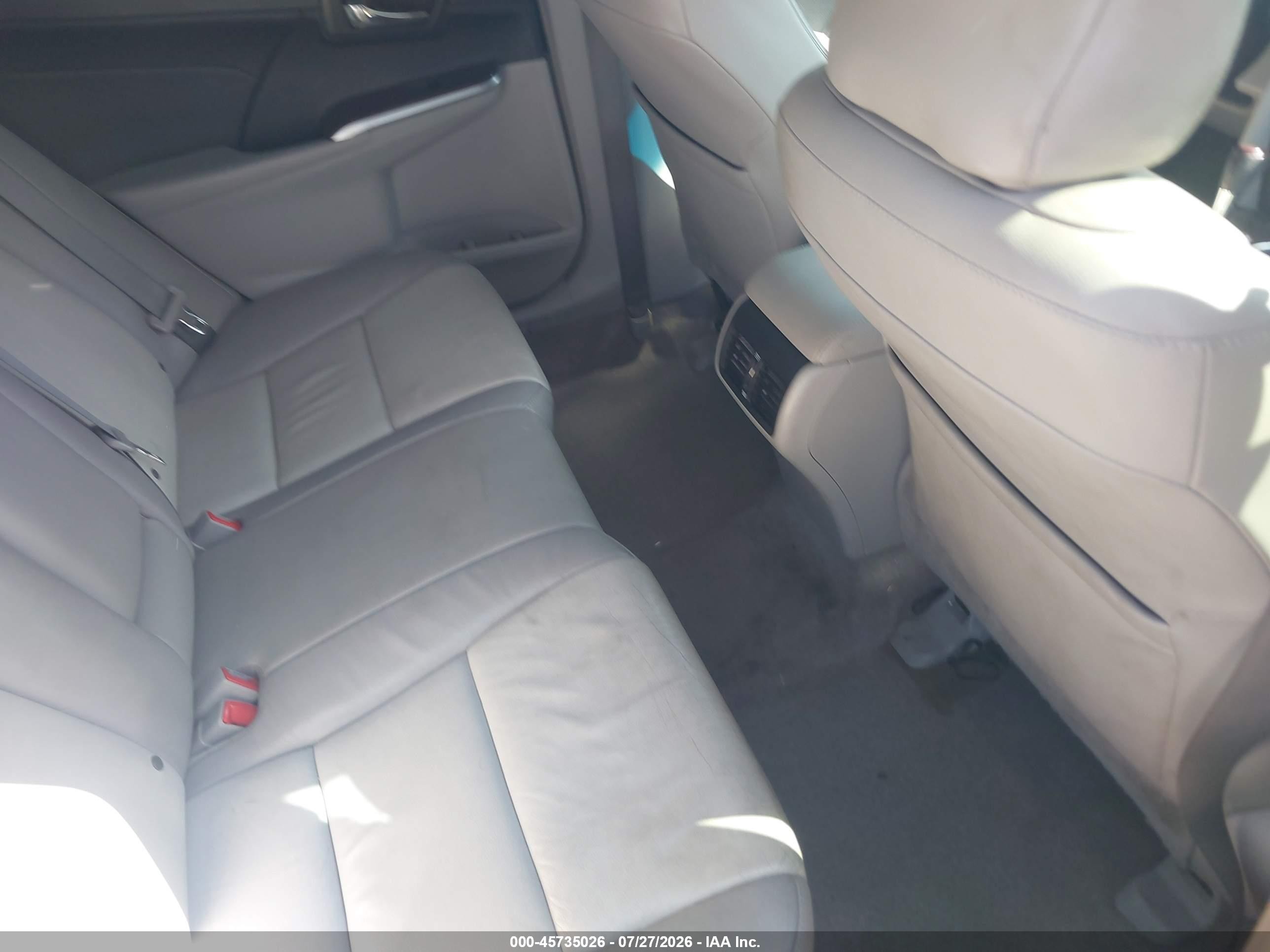 2014 Toyota Camry Xle White vin: 4T4BF1FK6ER393994