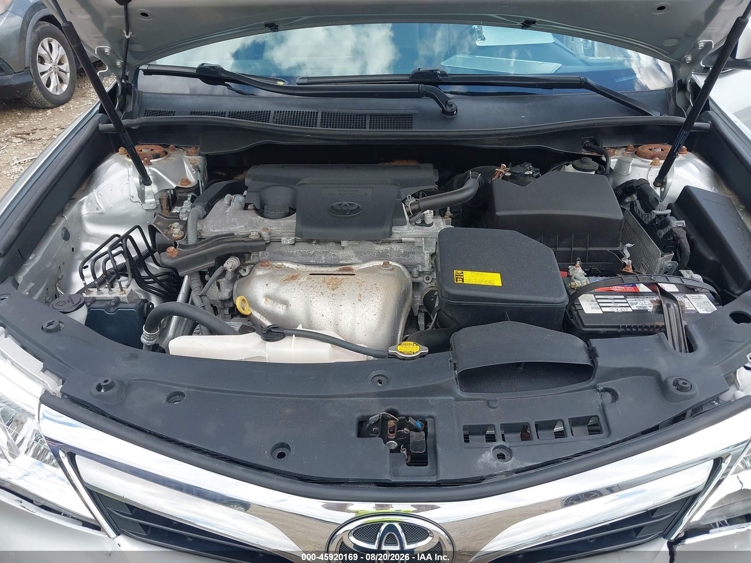 2014 Toyota Camry Xle Silver vin: 4T4BF1FK6ER403973