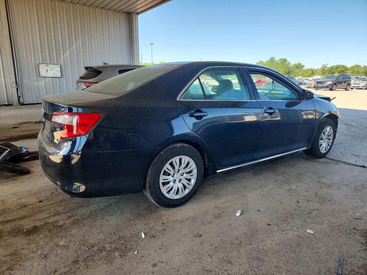 2014 Toyota Camry Le Черный vin: 4T4BF1FK6ER405139