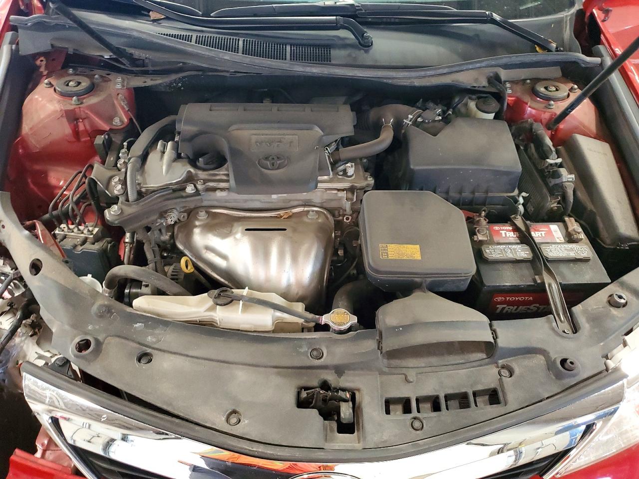 2014 Toyota Camry Le Red vin: 4T4BF1FK6ER413144