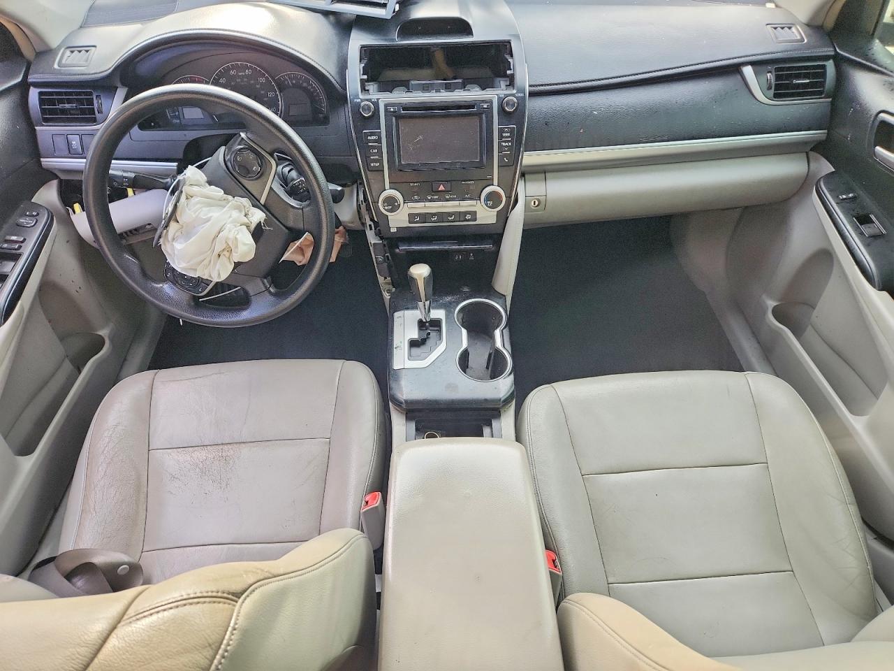 2014 Toyota Camry Le Gray vin: 4T4BF1FK6ER429876