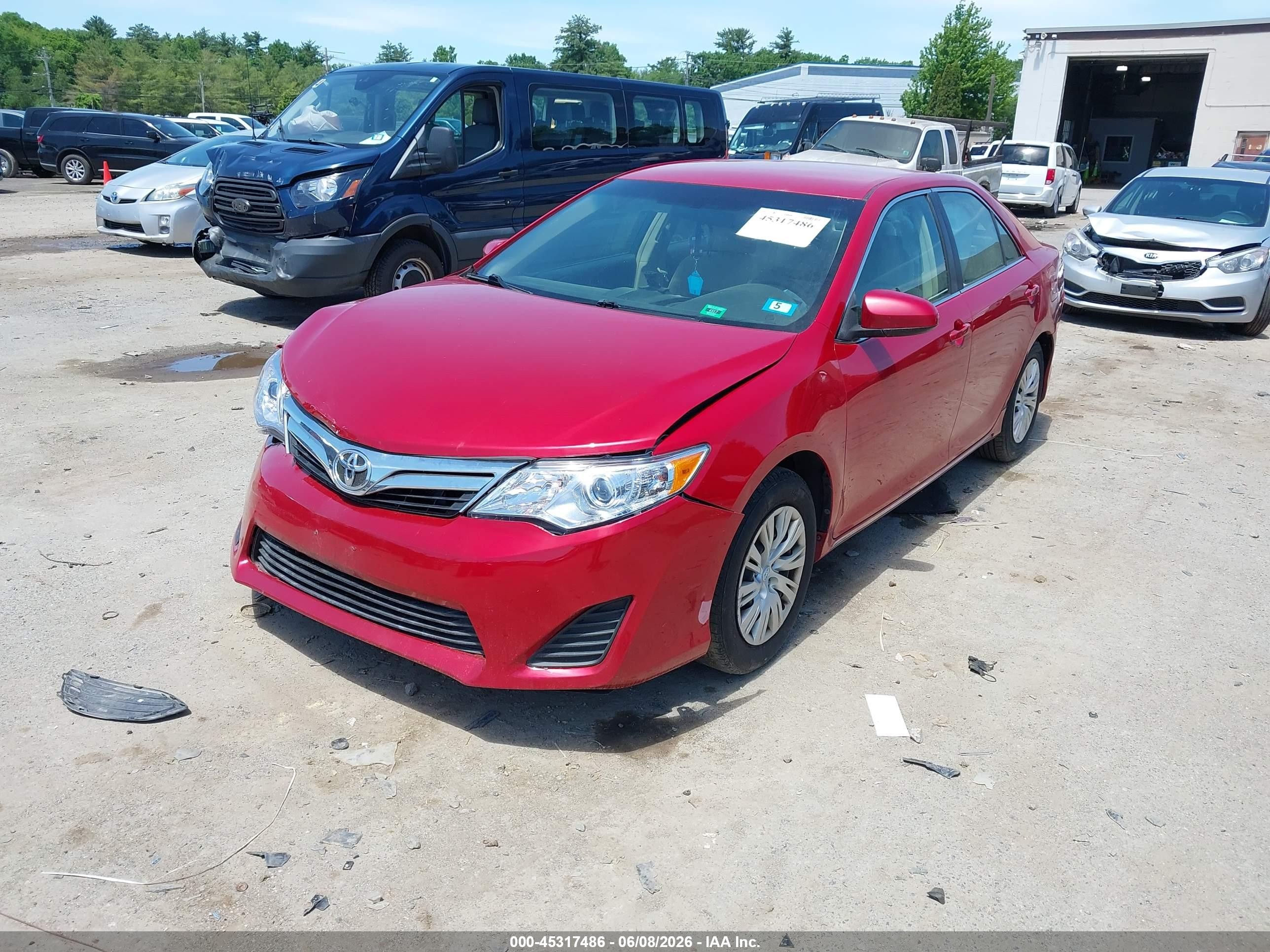 2014 Toyota Camry Le Red vin: 4T4BF1FK6ER436875