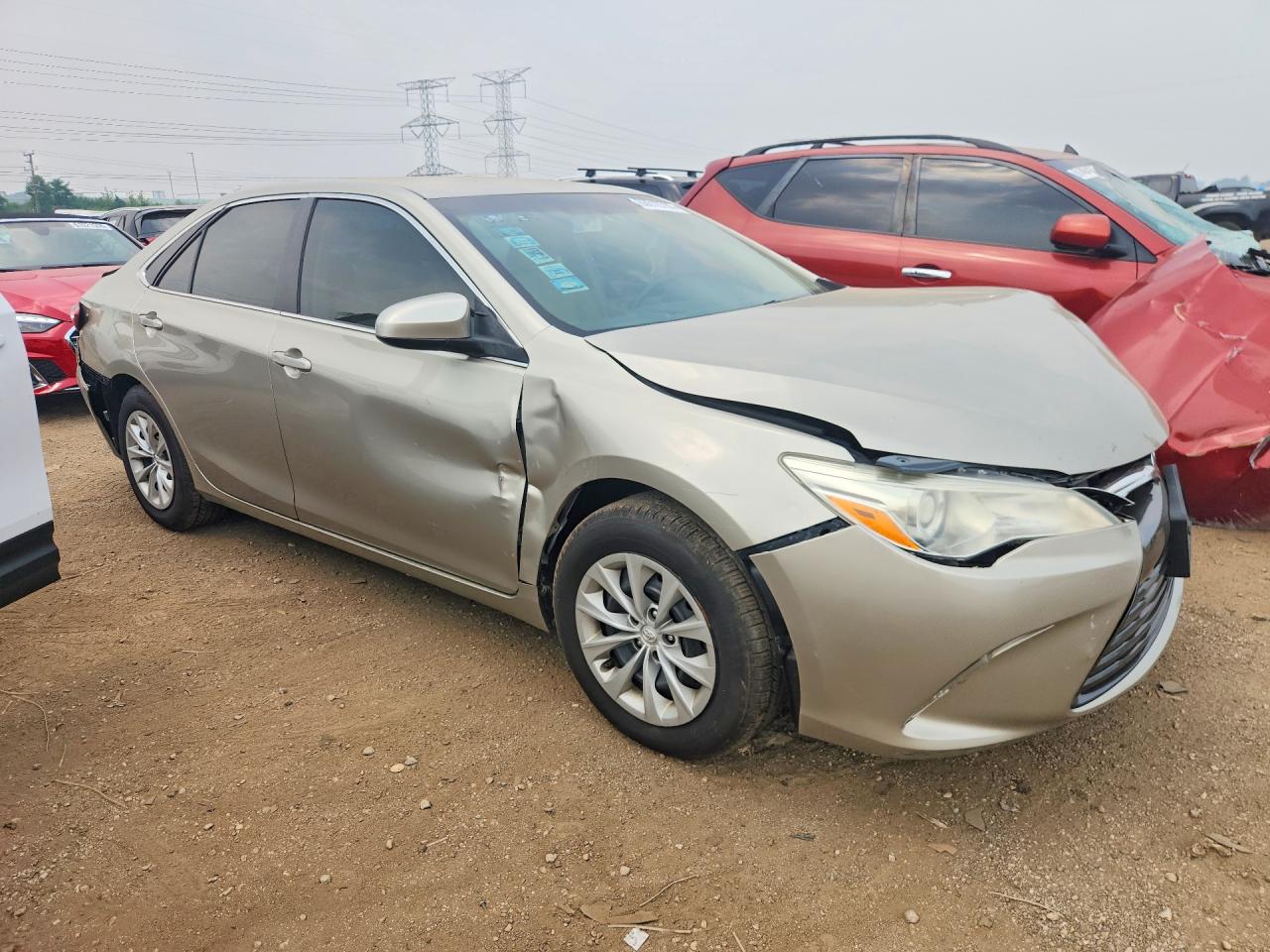 2015 Toyota Camry Le Beige vin: 4T4BF1FK6FR450518