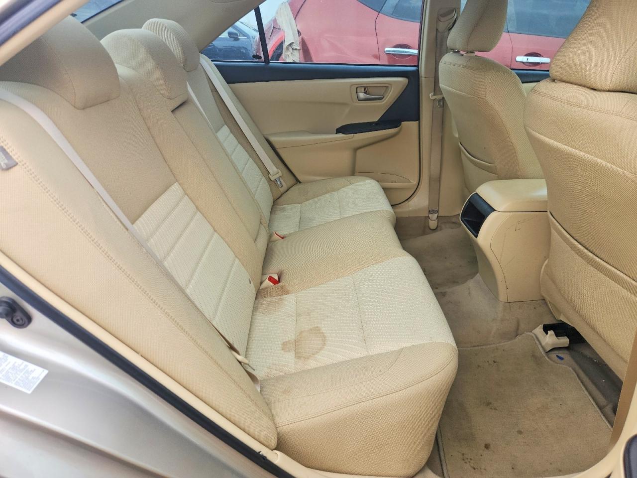 2015 Toyota Camry Le Beige vin: 4T4BF1FK6FR450518