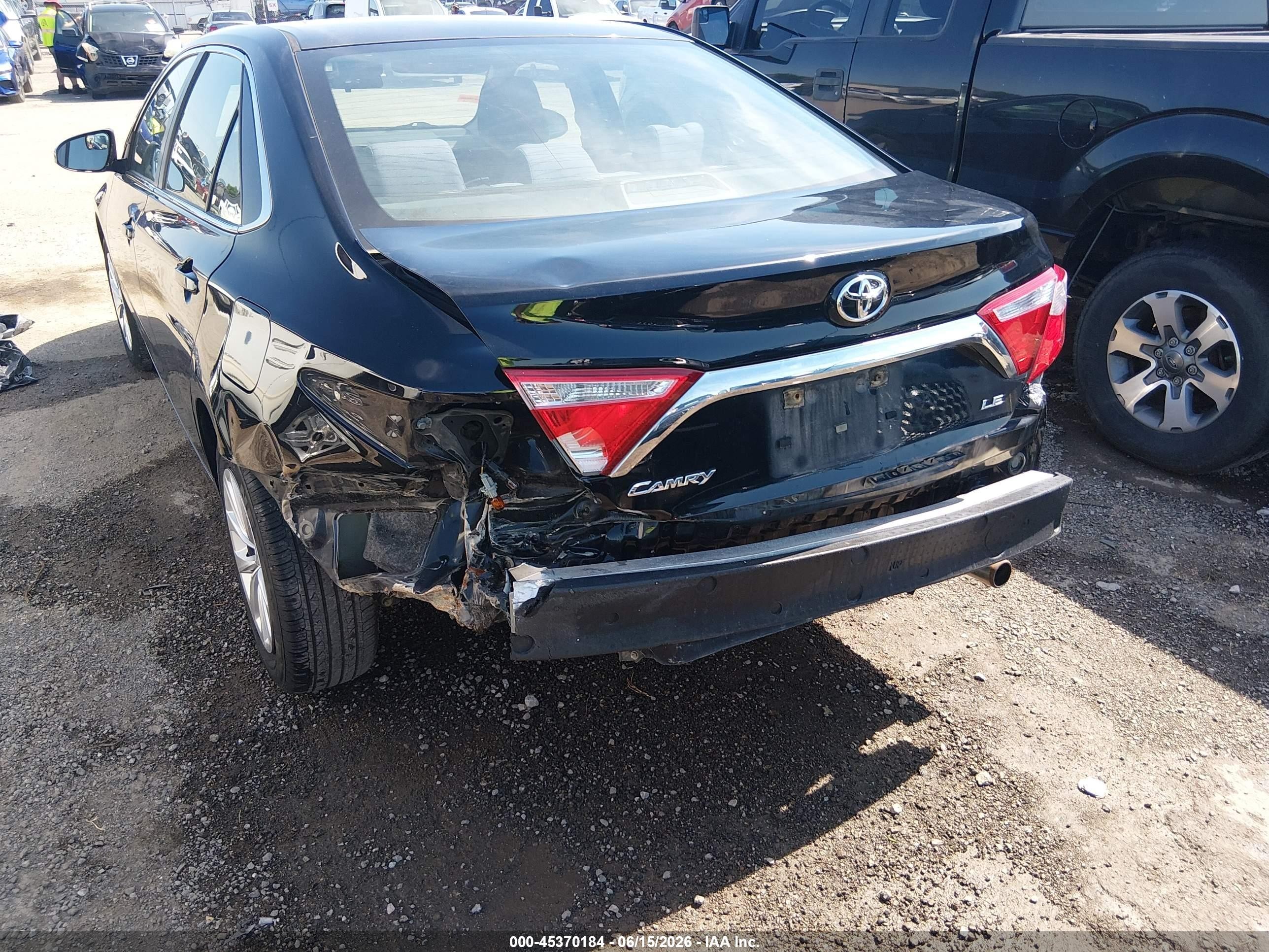 2015 Toyota Camry Le Black vin: 4T4BF1FK6FR451328