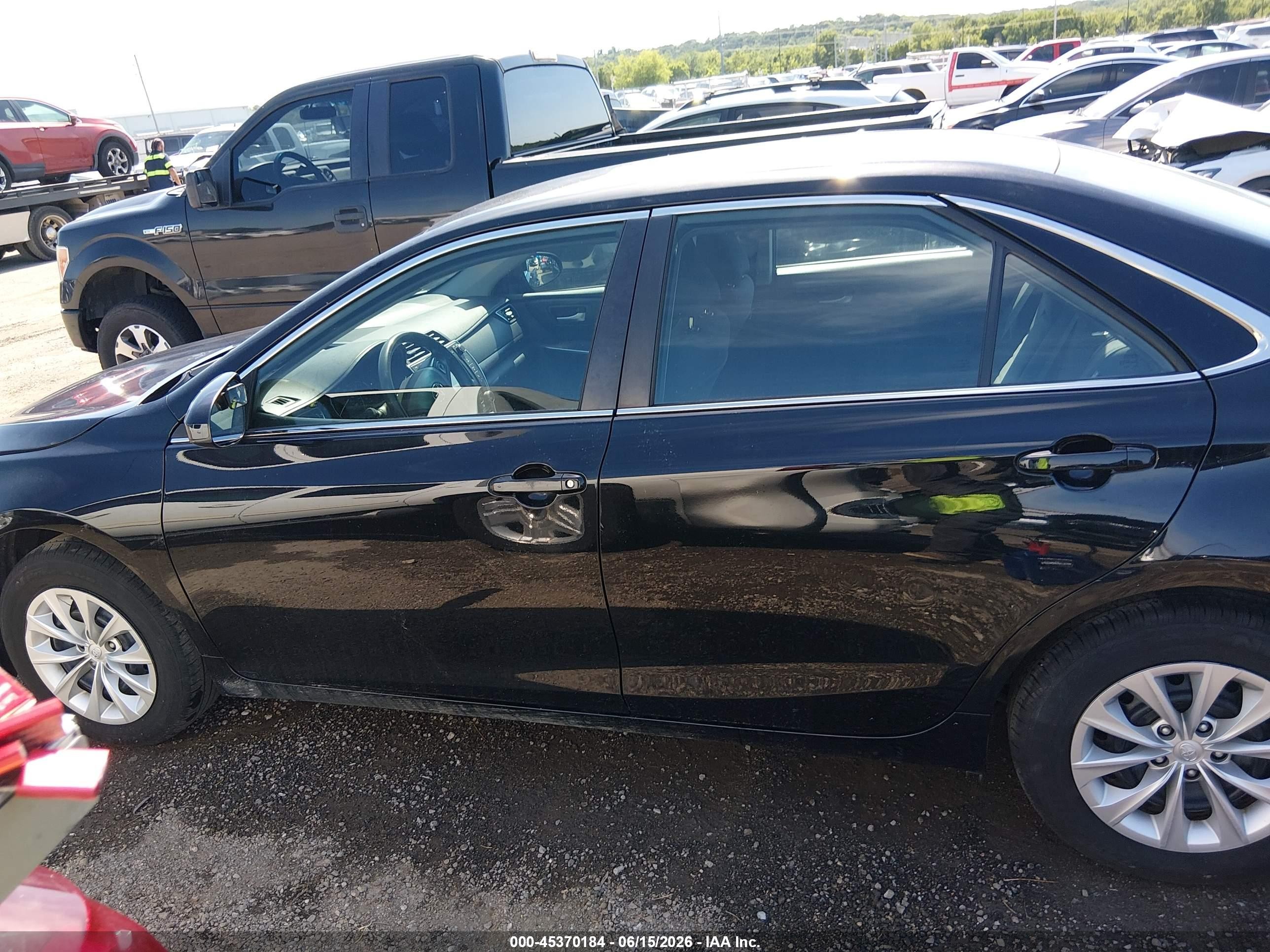 2015 Toyota Camry Le Black vin: 4T4BF1FK6FR451328