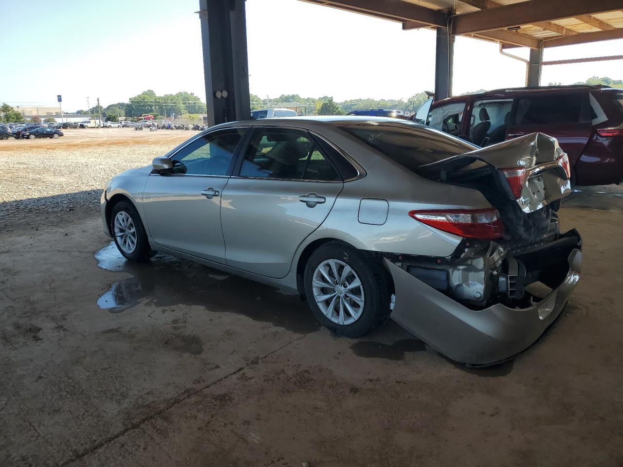 2015 Toyota Camry Le Silver vin: 4T4BF1FK6FR469277