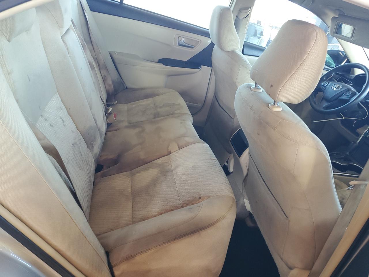 2015 Toyota Camry Le Silver vin: 4T4BF1FK6FR469277
