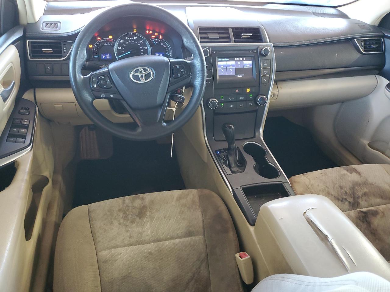 2015 Toyota Camry Le Silver vin: 4T4BF1FK6FR469277