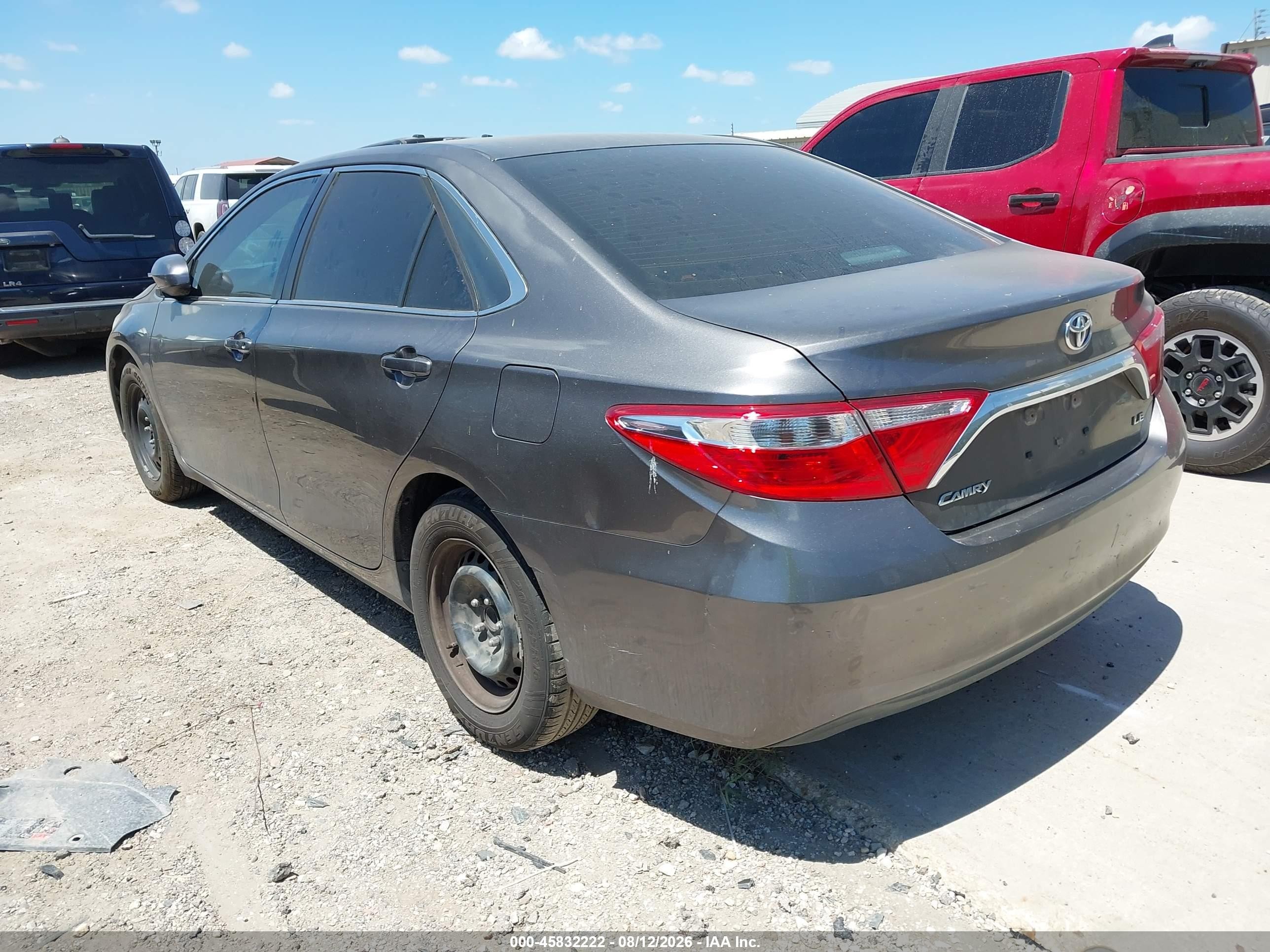 2015 Toyota Camry Le Gray vin: 4T4BF1FK6FR471269