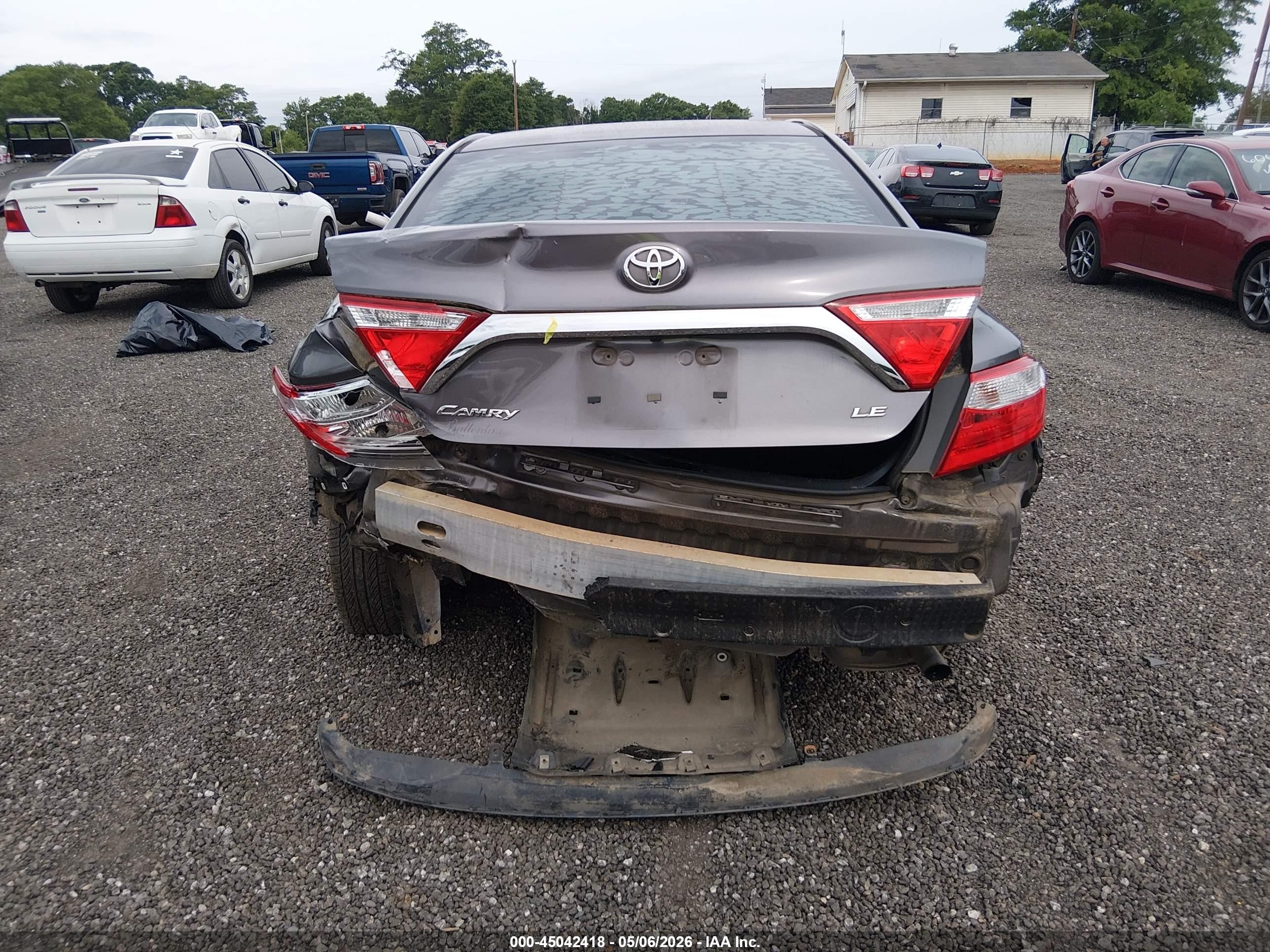 2015 Toyota Camry Le Gray vin: 4T4BF1FK6FR477248