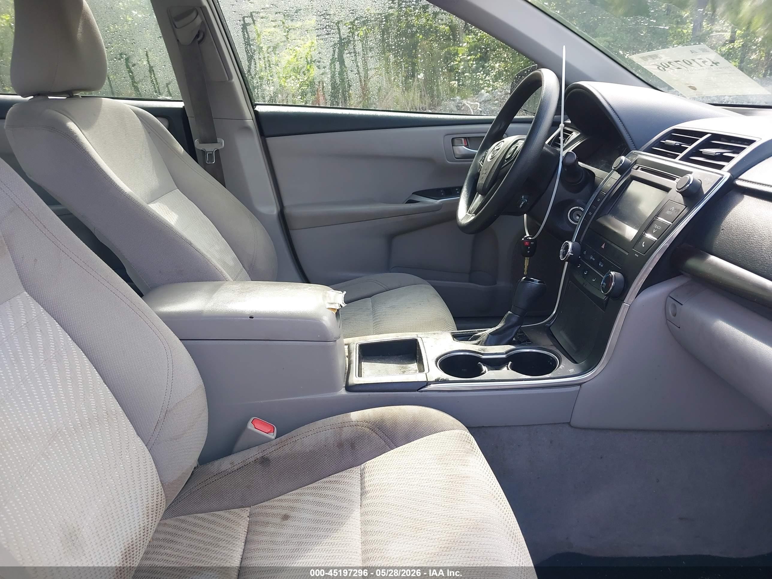 2015 Toyota Camry Le Синий vin: 4T4BF1FK6FR478416