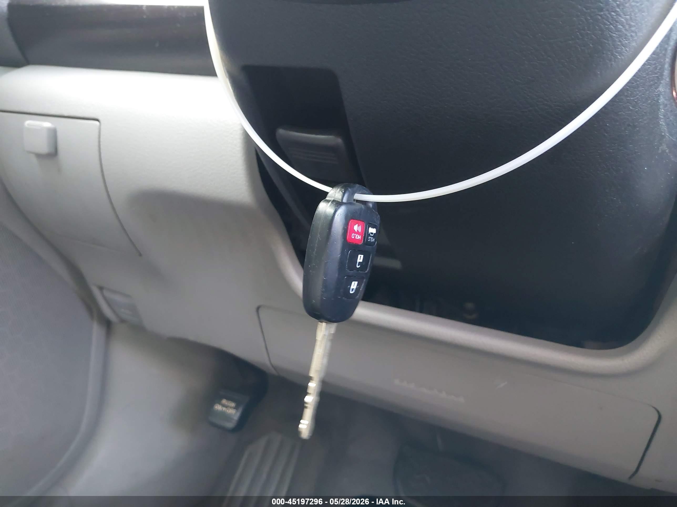 2015 Toyota Camry Le Синий vin: 4T4BF1FK6FR478416