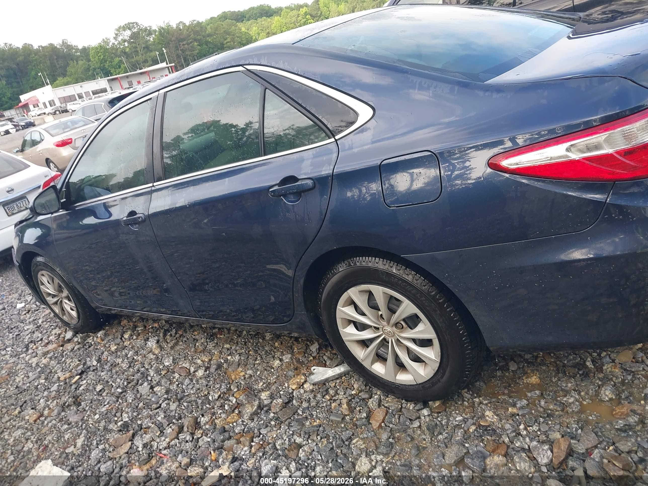 2015 Toyota Camry Le Синий vin: 4T4BF1FK6FR478416