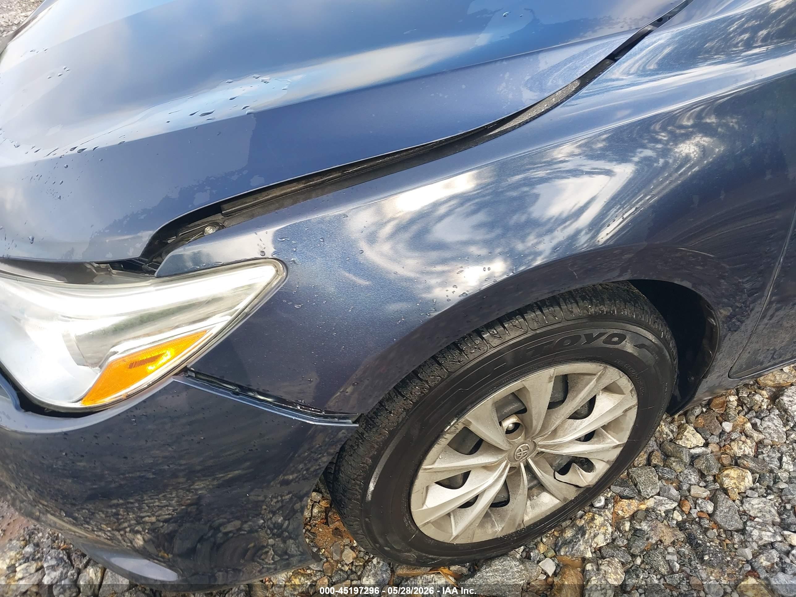 2015 Toyota Camry Le Синий vin: 4T4BF1FK6FR478416