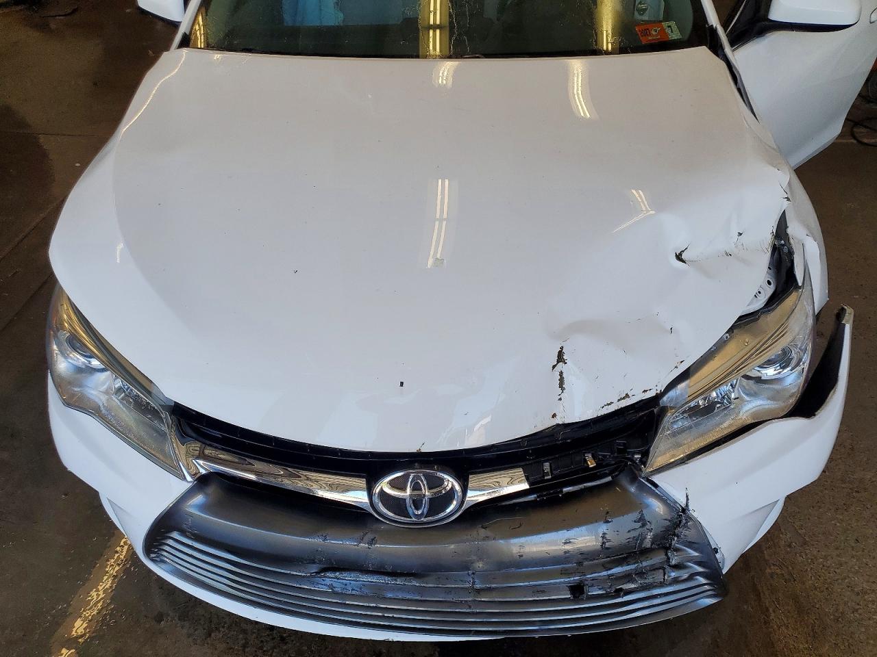 2015 Toyota Camry Le White vin: 4T4BF1FK6FR485429