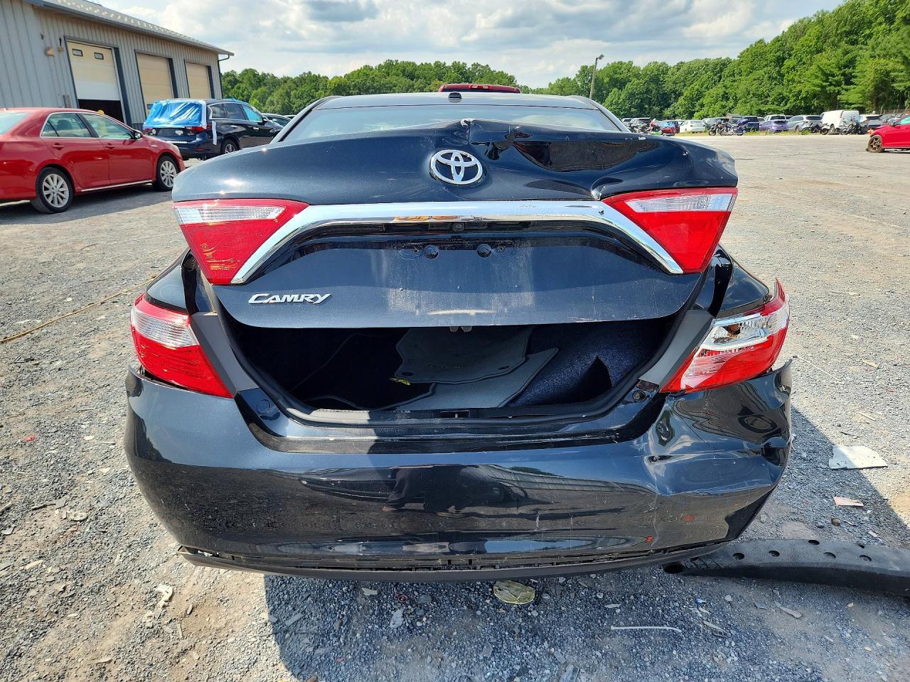 2015 Toyota Camry Le Черный vin: 4T4BF1FK6FR493210