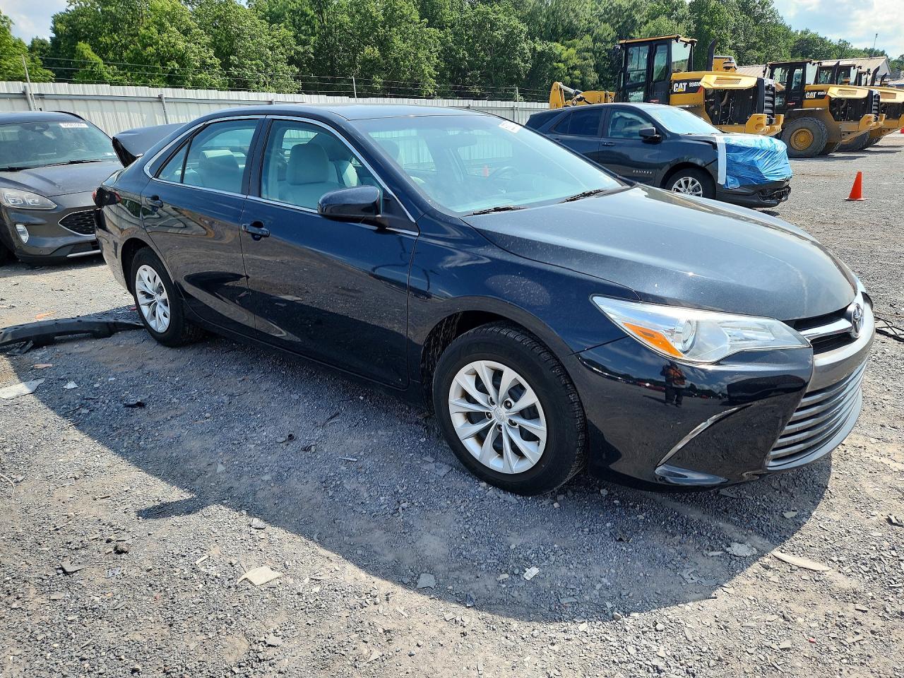 2015 Toyota Camry Le Черный vin: 4T4BF1FK6FR493210