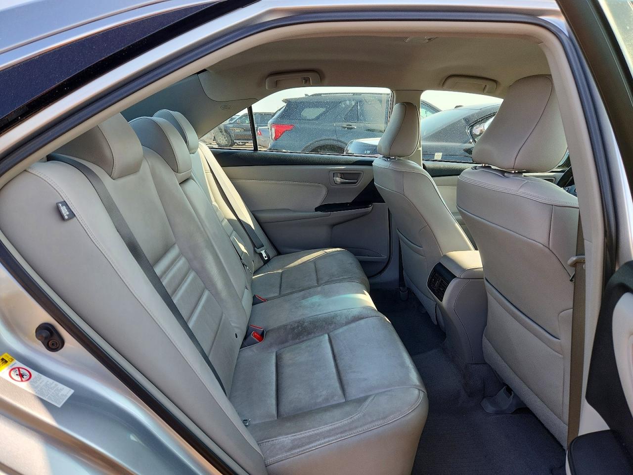 2015 Toyota Camry Xle Silver vin: 4T4BF1FK6FR493868