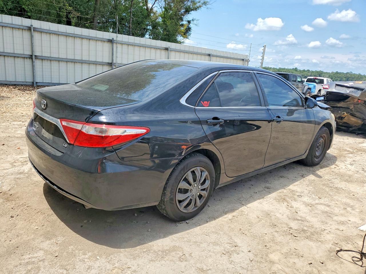 2015 Toyota Camry Le Black vin: 4T4BF1FK6FR497144