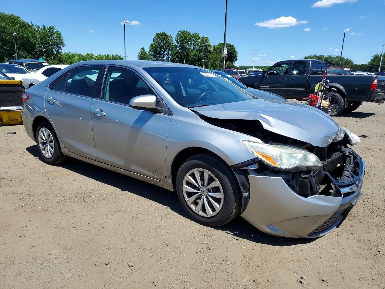 2015 Toyota Camry Le Silver vin: 4T4BF1FK6FR499007