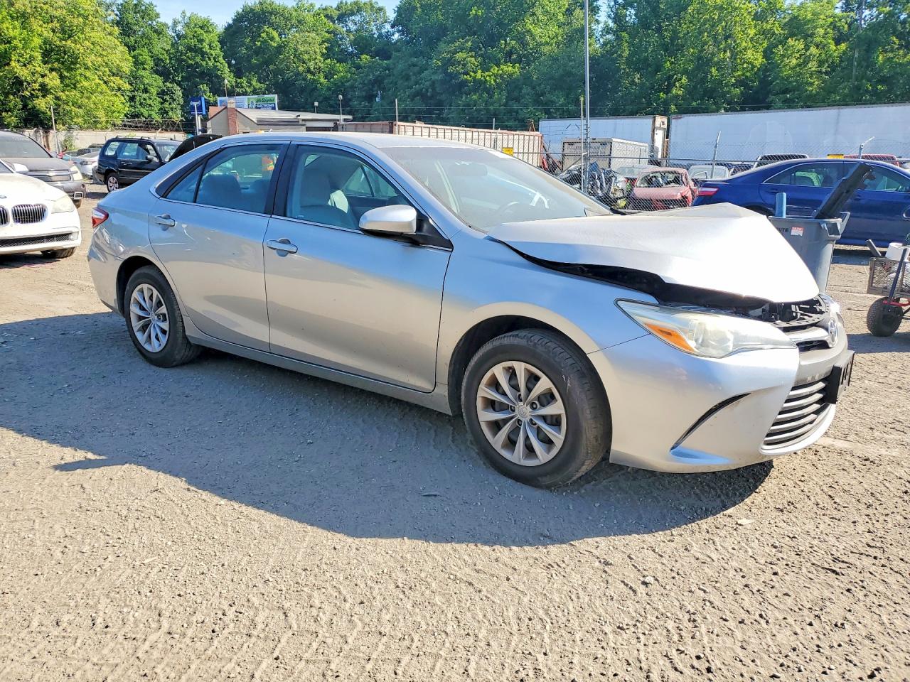 2015 Toyota Camry Le Silver vin: 4T4BF1FK6FR499251