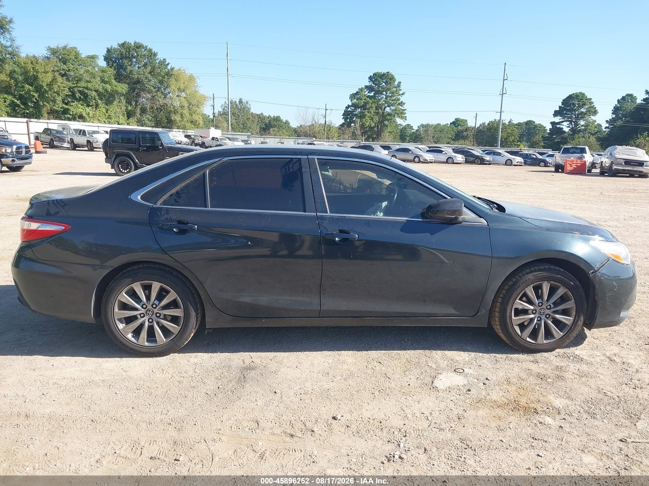 2016 Toyota Camry Xle Black vin: 4T4BF1FK6GR548806