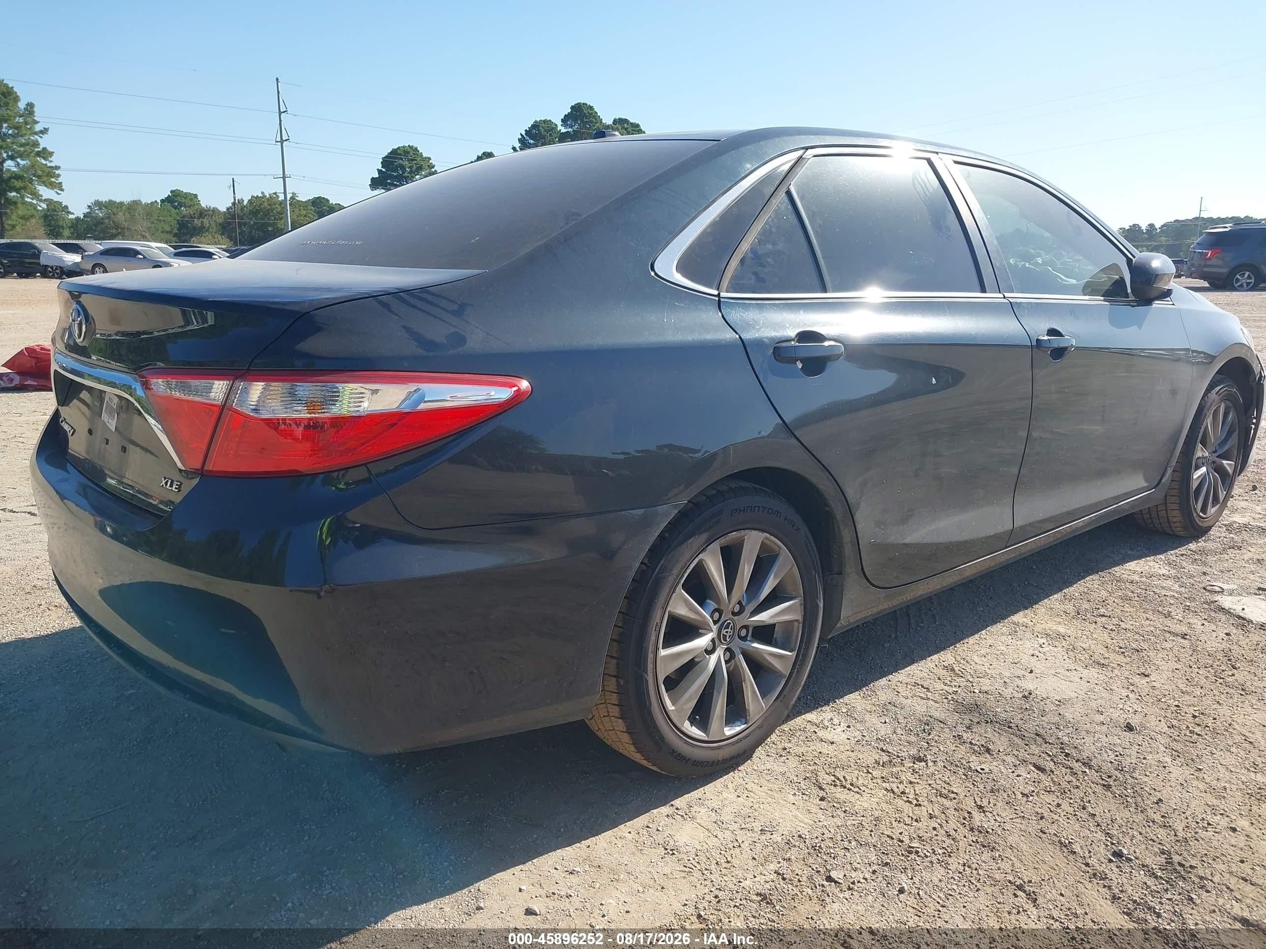 2016 Toyota Camry Xle Black vin: 4T4BF1FK6GR548806