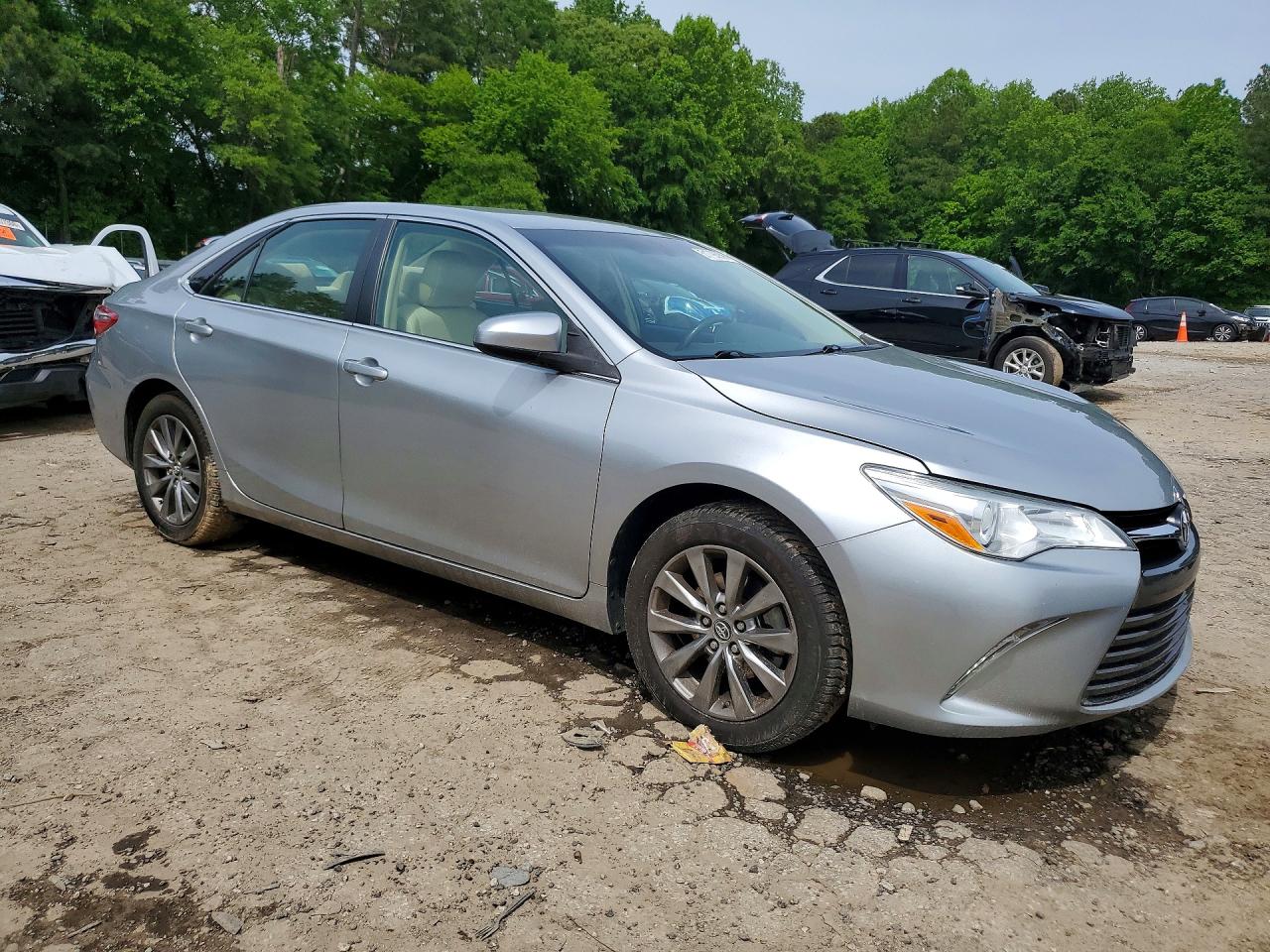 2016 Toyota Camry Xle Silver vin: 4T4BF1FK6GR571891