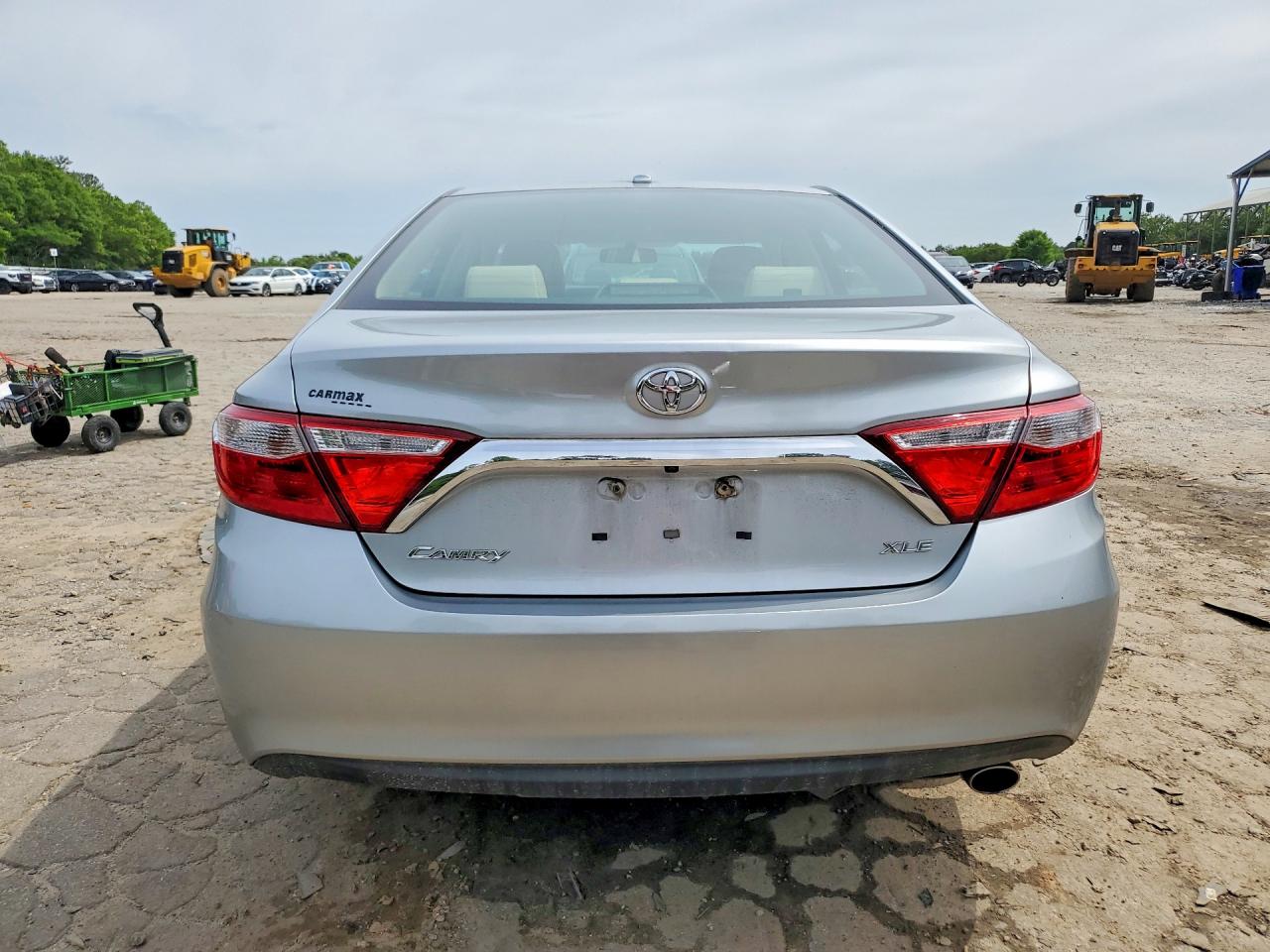 2016 Toyota Camry Xle Silver vin: 4T4BF1FK6GR571891