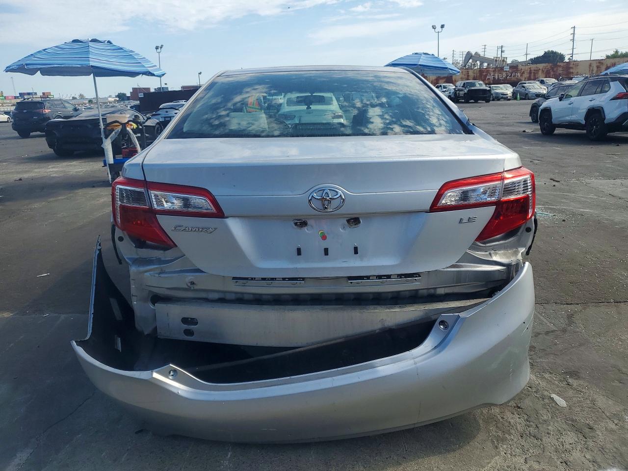 2012 Toyota Camry Le Silver vin: 4T4BF1FK7CR164981