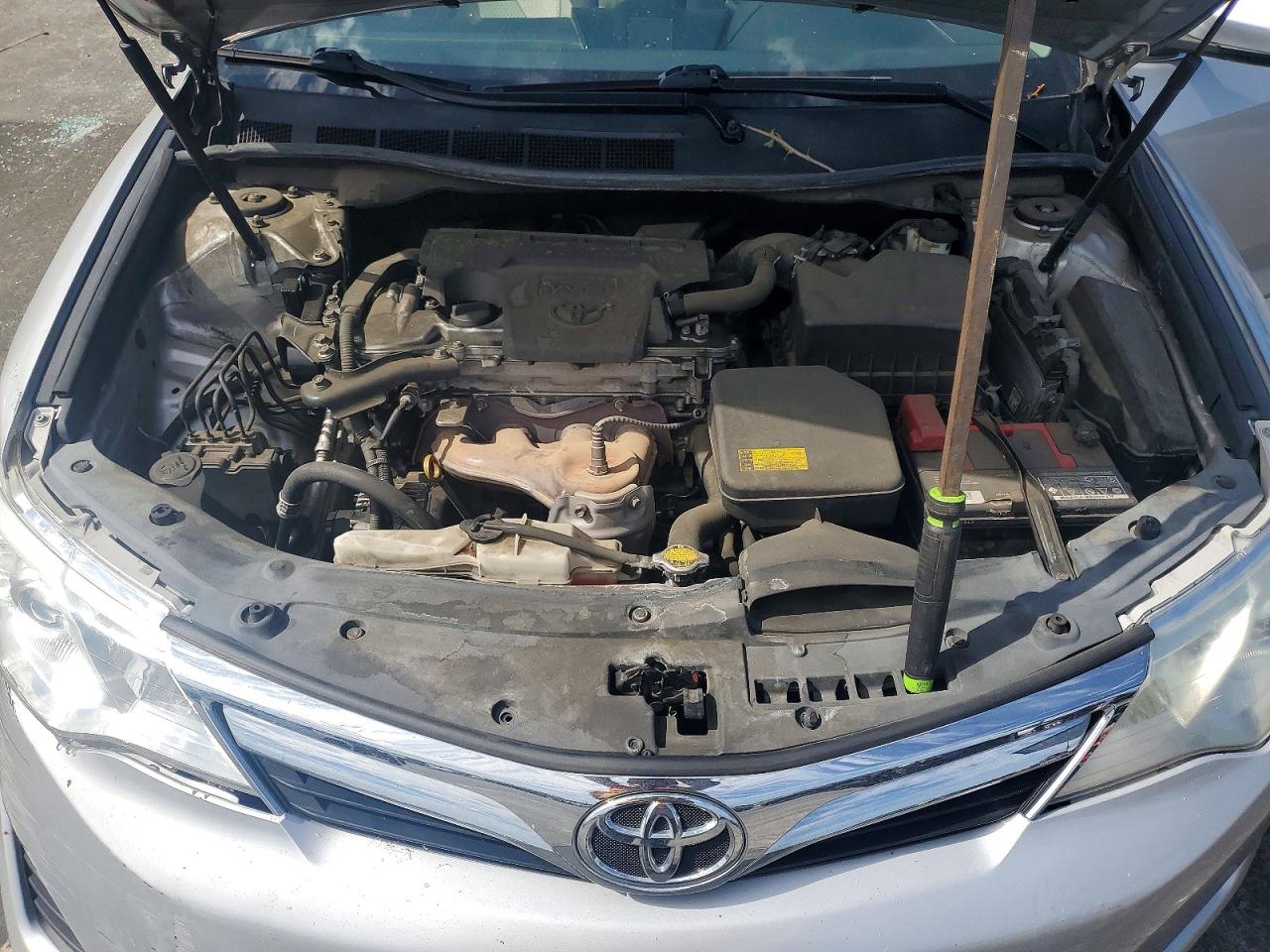 2012 Toyota Camry Le Silver vin: 4T4BF1FK7CR164981