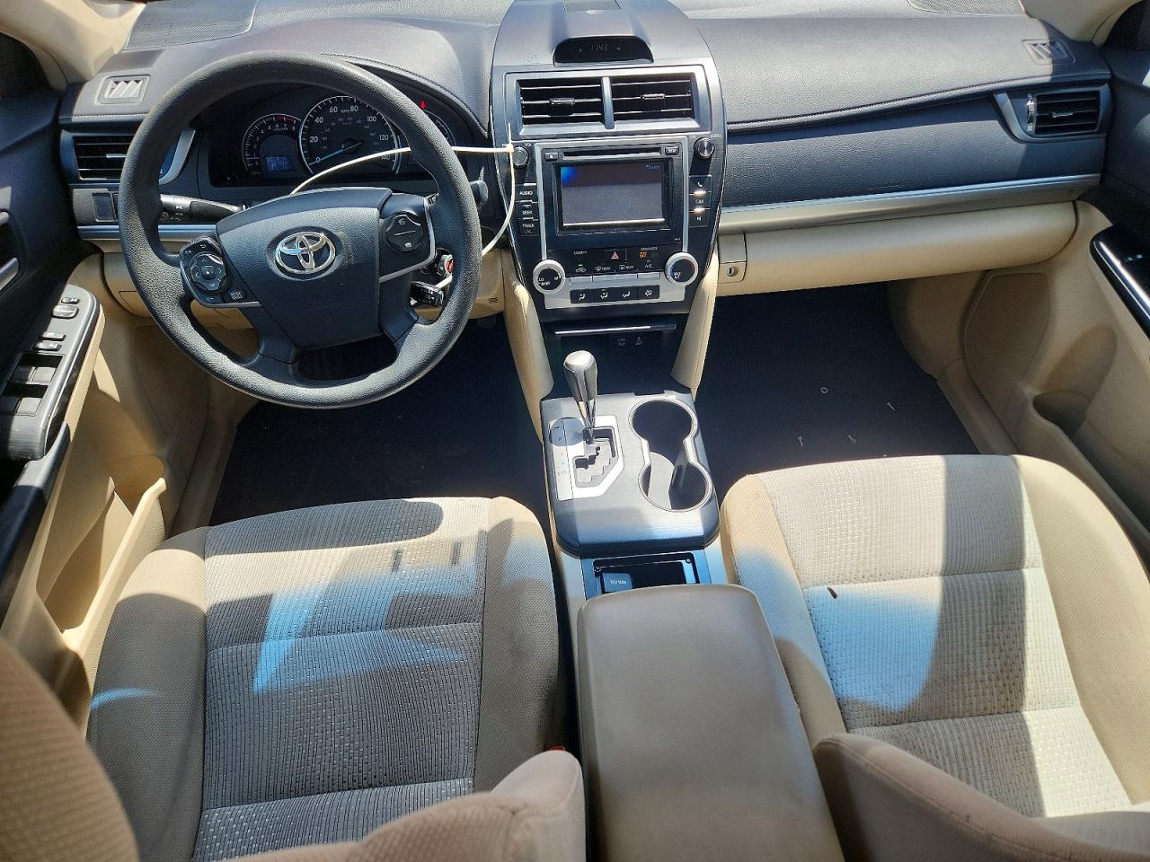 2012 Toyota Camry Le Red vin: 4T4BF1FK7CR165242