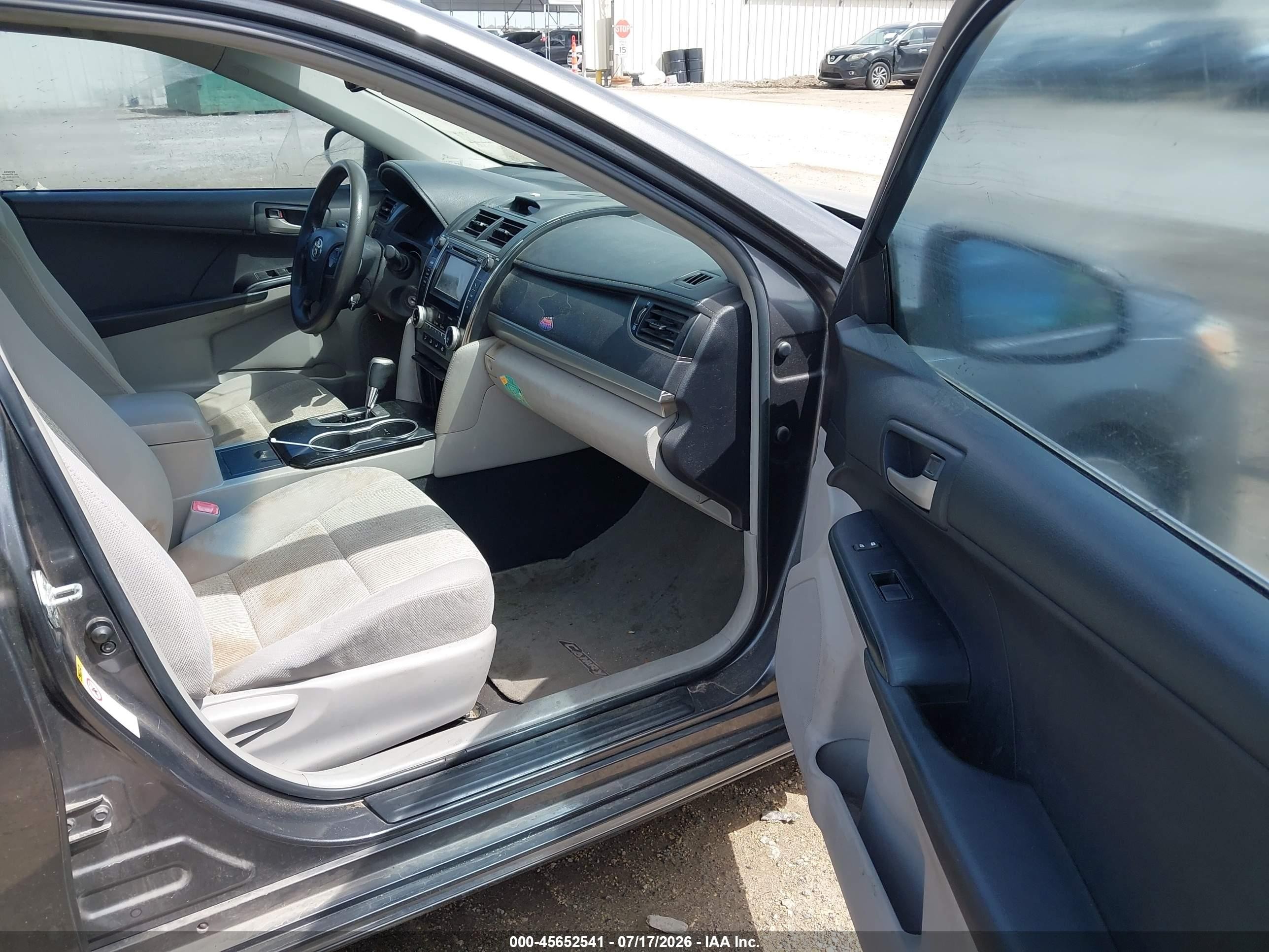 2012 Toyota Camry Le Gray vin: 4T4BF1FK7CR179609