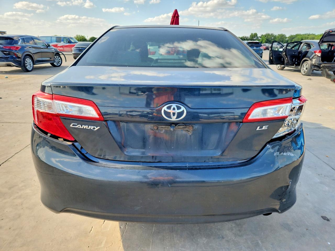 2012 Toyota Camry Le Blue vin: 4T4BF1FK7CR182431