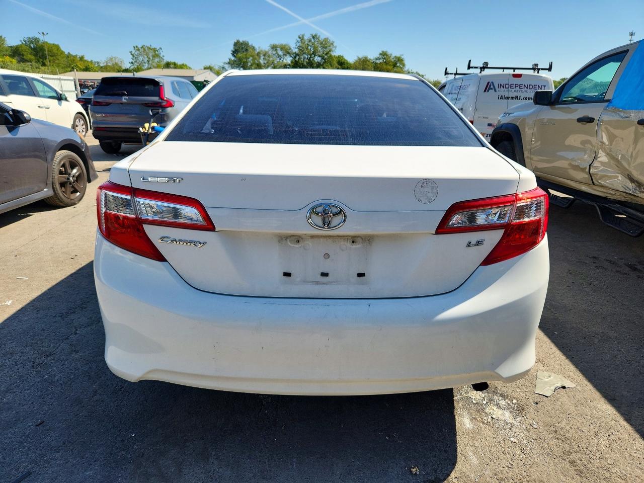 2012 Toyota Camry Le White vin: 4T4BF1FK7CR194580