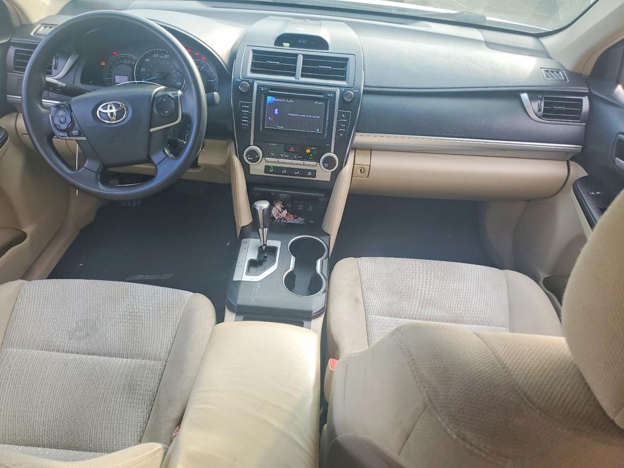 2012 Toyota Camry Le White vin: 4T4BF1FK7CR194580