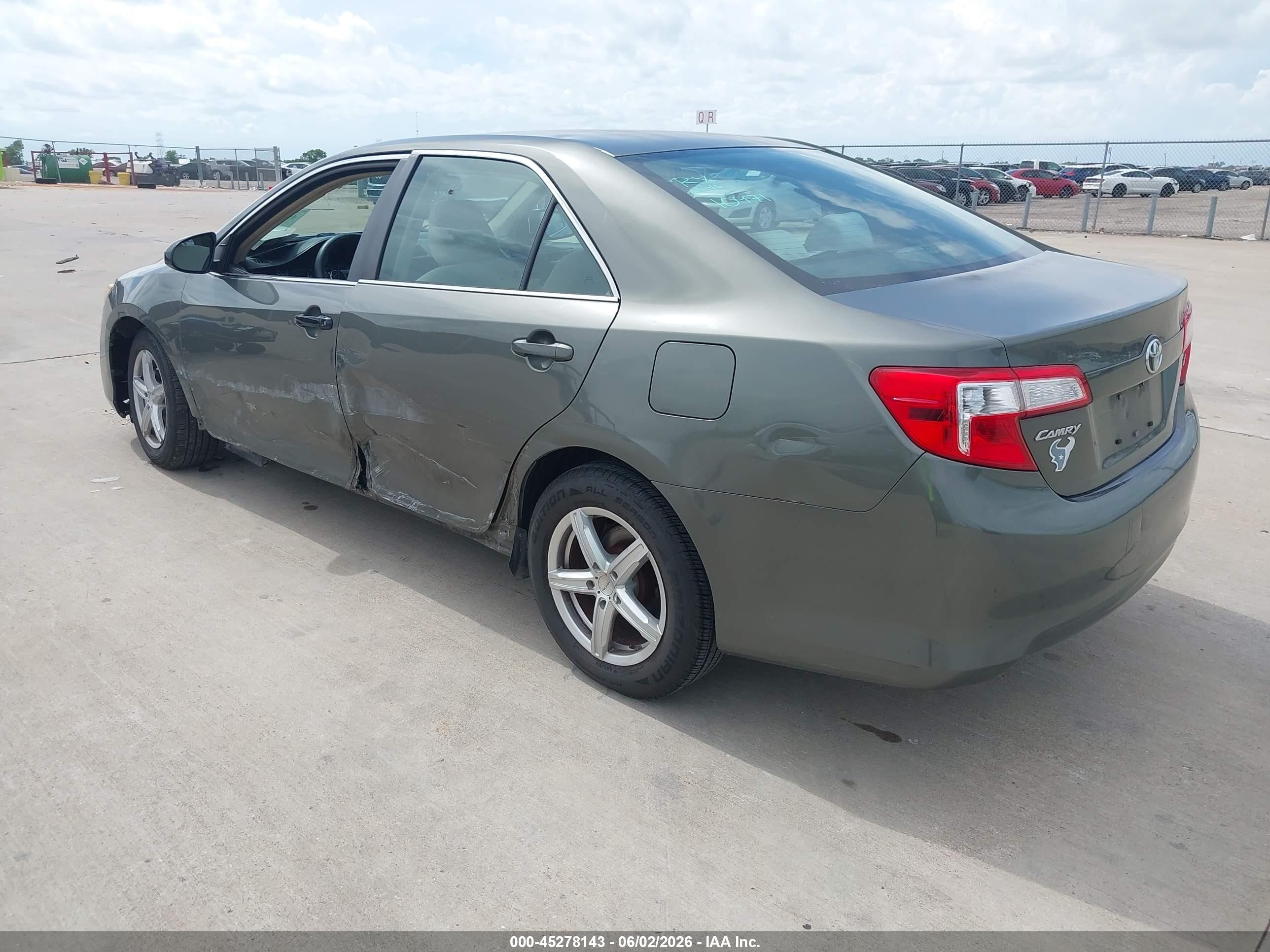 2012 Toyota Camry Le Зеленый vin: 4T4BF1FK7CR201835