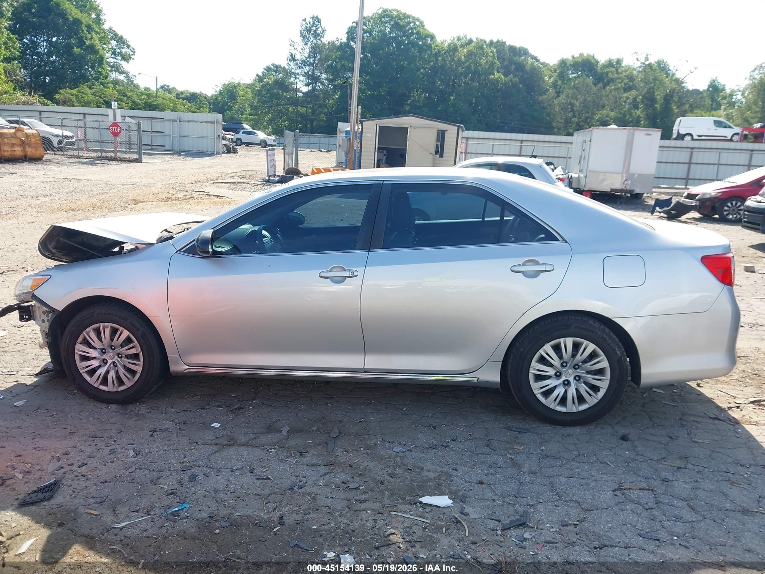 2012 Toyota Camry Le Silver vin: 4T4BF1FK7CR211300